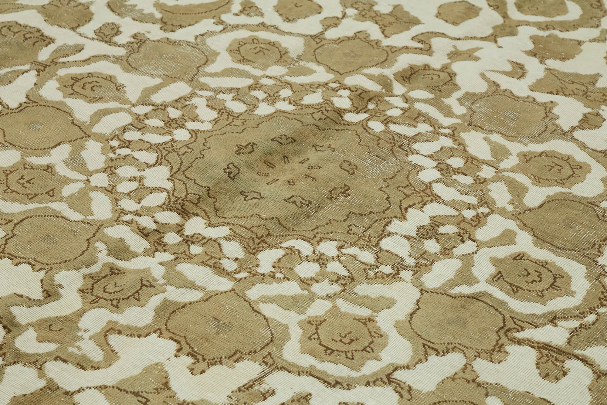 Persian Handmade — 2.75 x 3.67