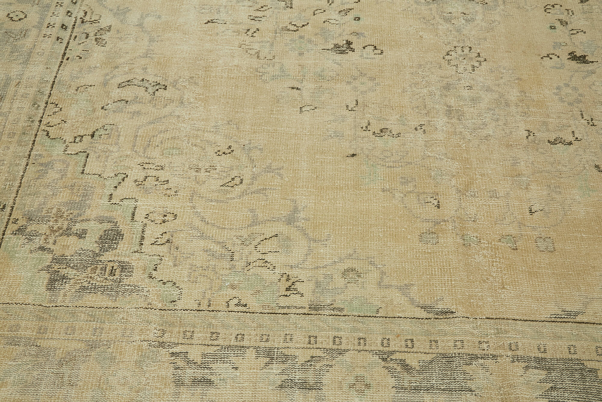 Persian Handmade — 2.83 x 3.24