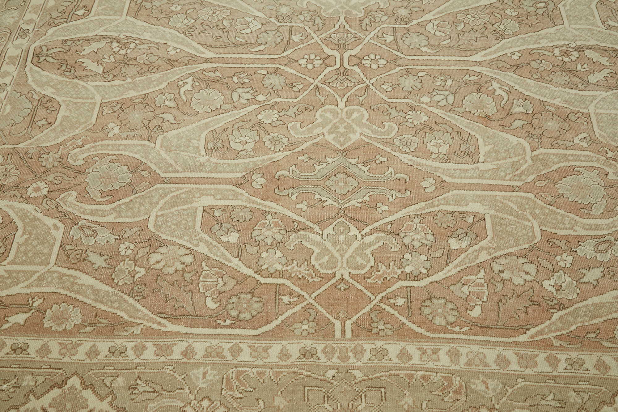 Beige Persian Handmade — 2.66 x 3.40