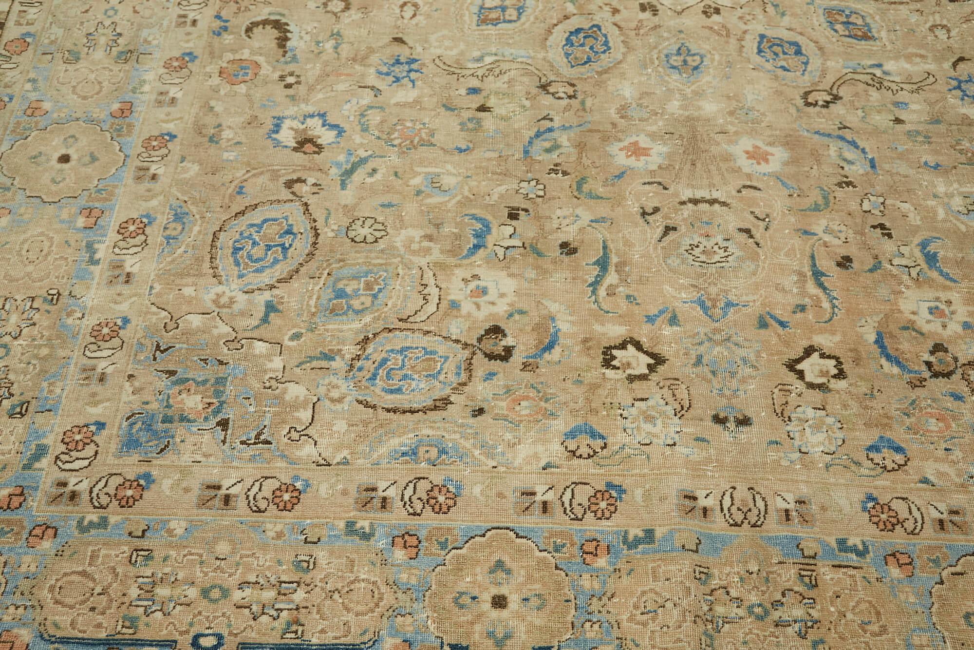 Beige Persian Handmade — 2.40 x 3.28