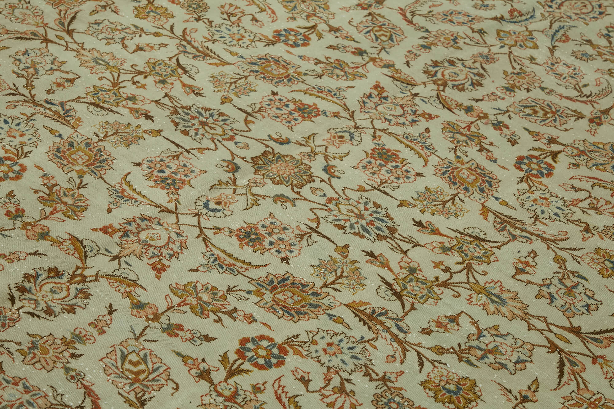 Beige Persian Handmade — 2.65 x 3.52