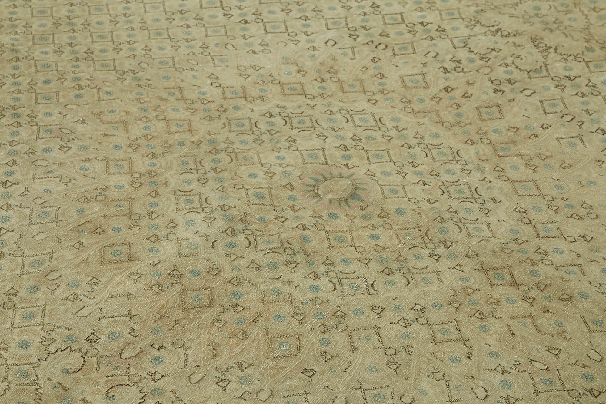 Persian Handmade — 2.85 x 3.78