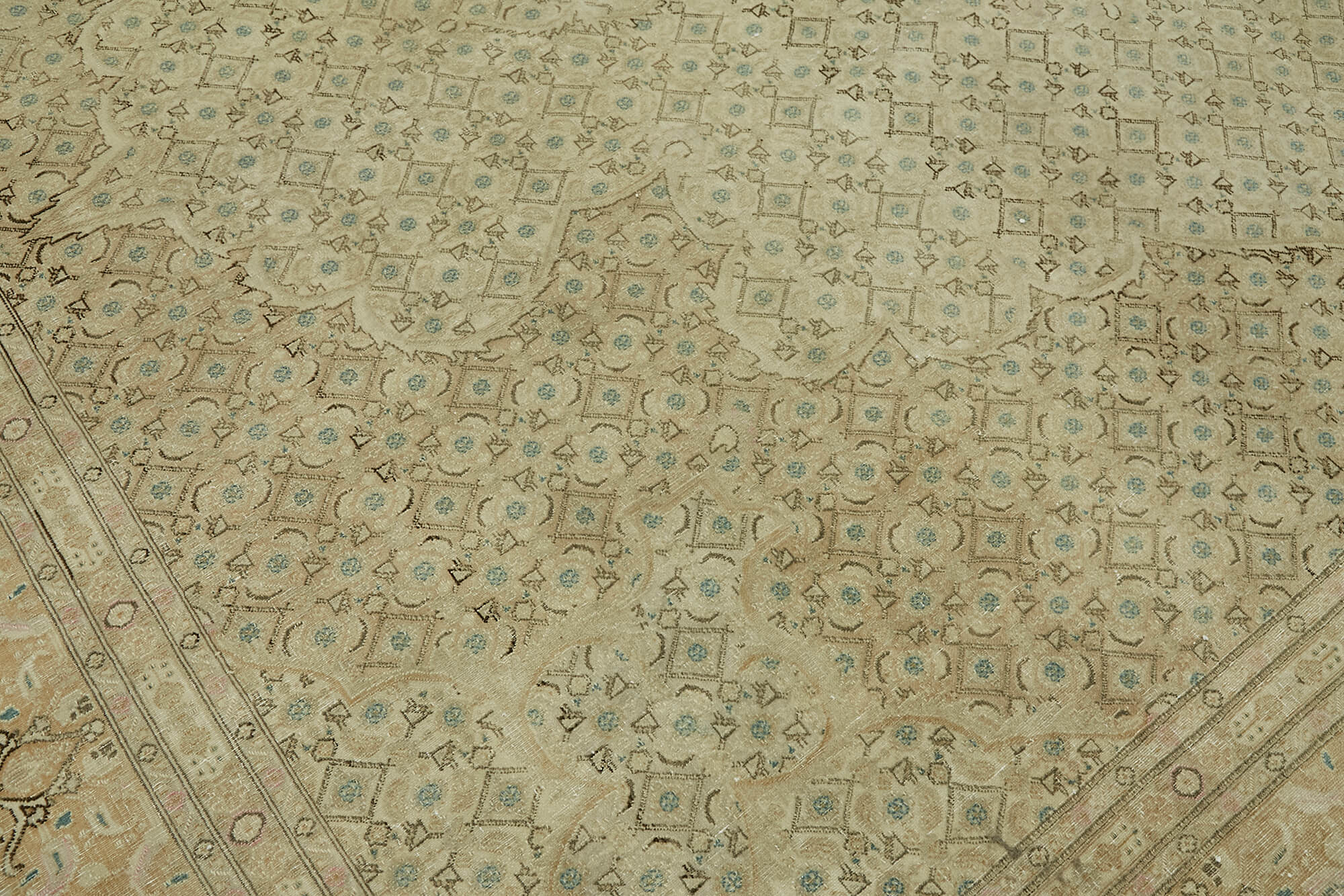 Persian Handmade — 2.85 x 3.78