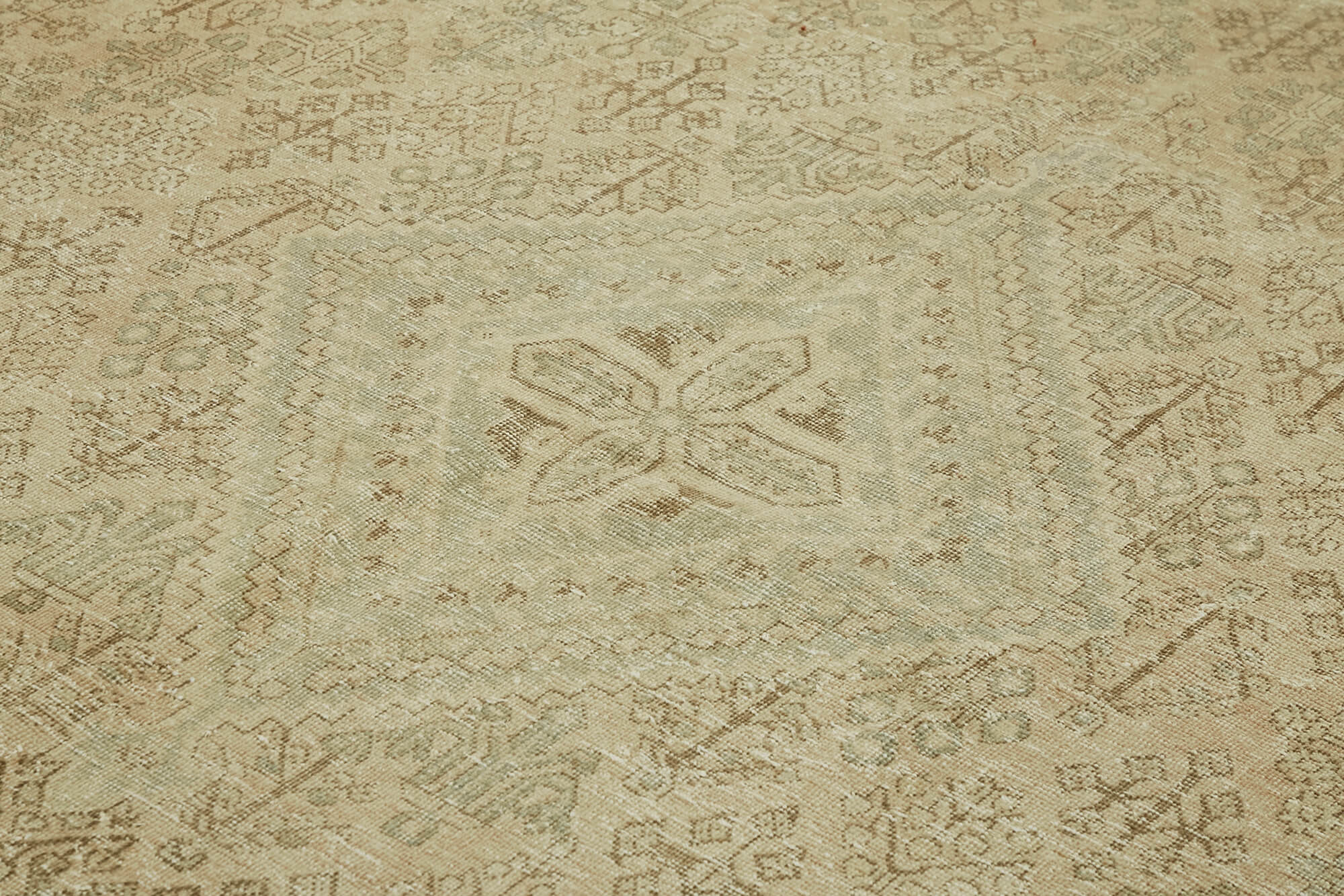 Persian Handmade — 2.94 x 4.00