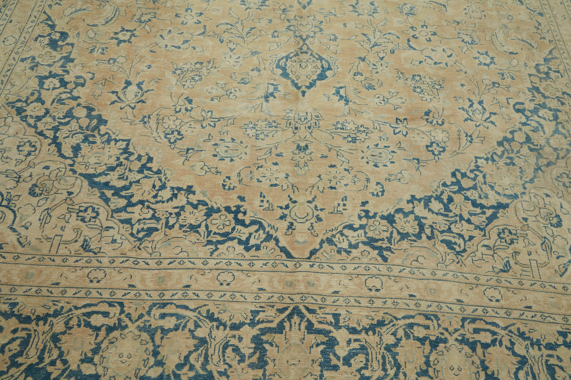 Beige Persian Handmade — 3.07 x 4.36