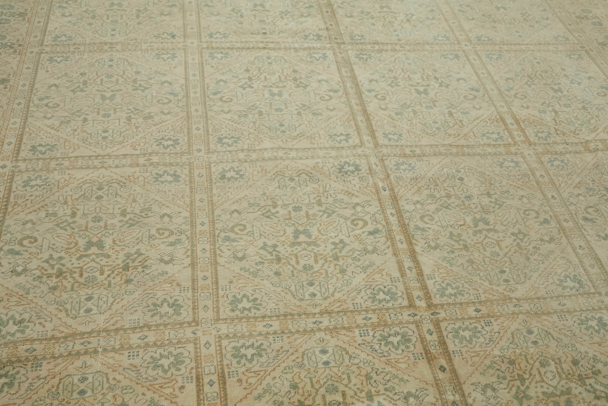 Persian Handmade — 2.64 x 3.90