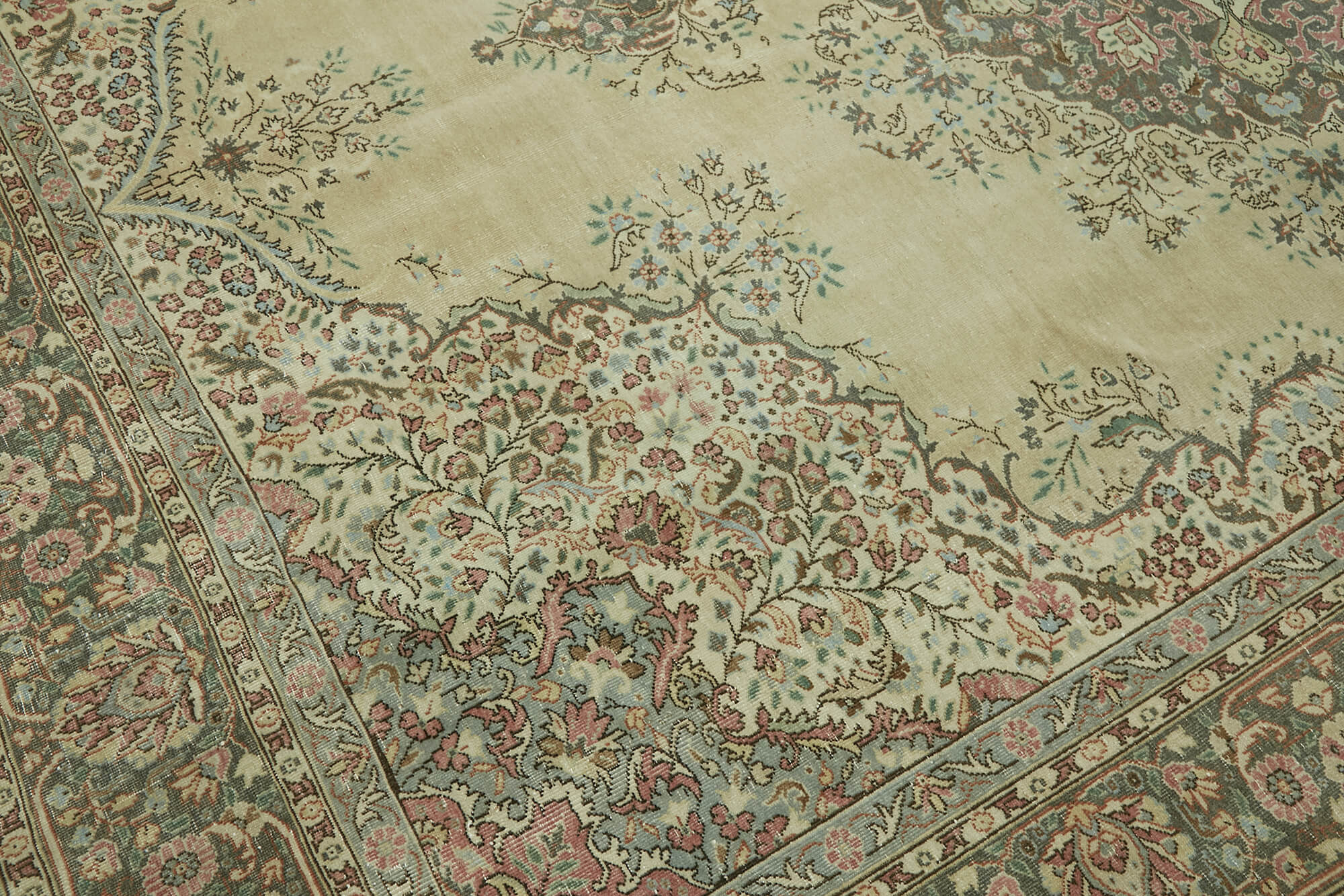Parchment Persian — 2.55 x 3.50