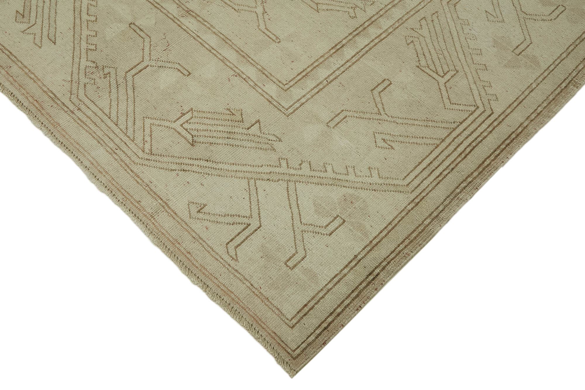 Alabaster Persian — 2.64 x 4.02