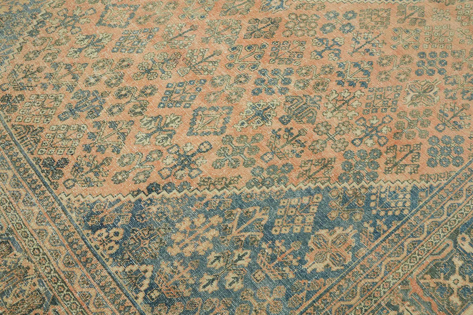 Ivory Persian — 2.63 x 3.81