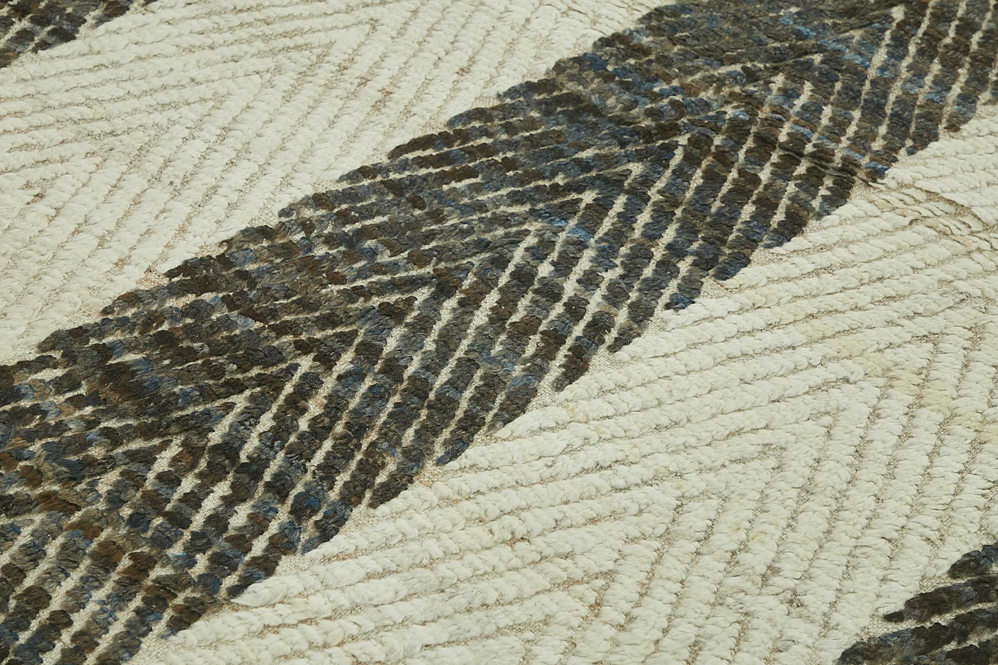 Beige Beige Aadi Atlas Rug – 2.71 x 3.57 — 2.71 x 3.57