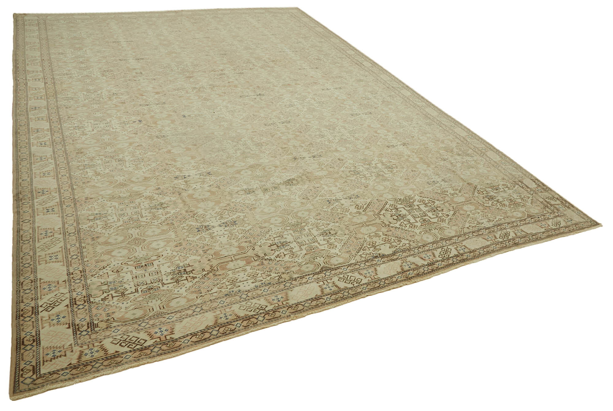 Bisque Persian — 3.20 x 4.36