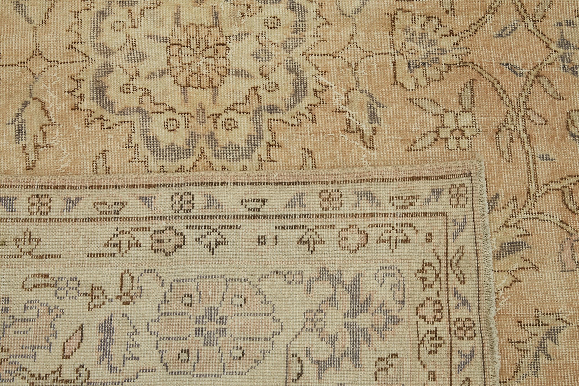 Champagne Persian — 2.41 x 3.32