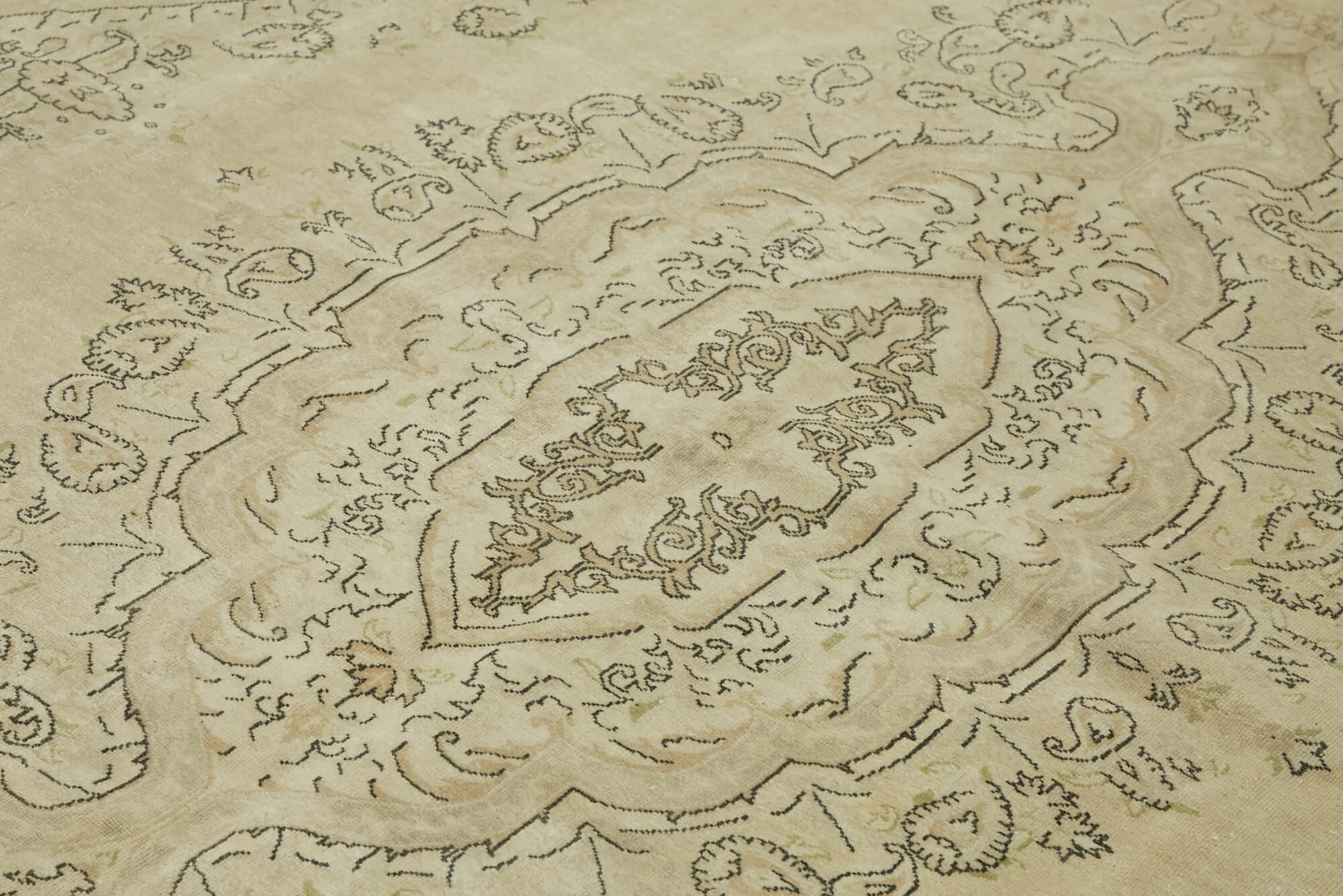 Alabaster Persian — 2.43 x 3.39