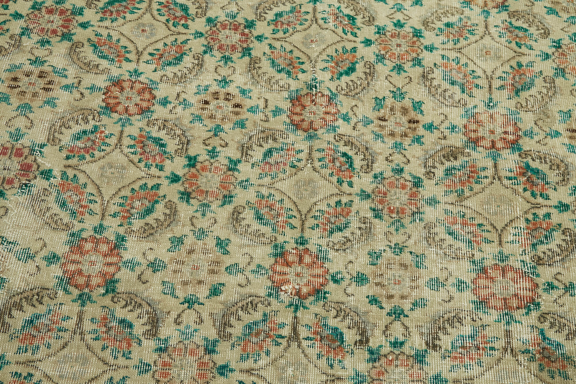 Alabaster Persian — 2.70 x 3.84