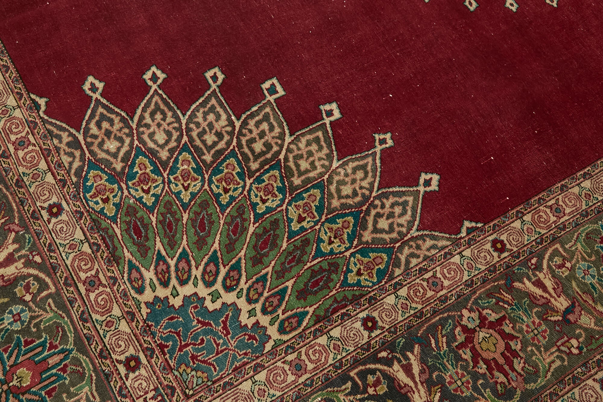 Bisque Persian — 2.90 x 3.65