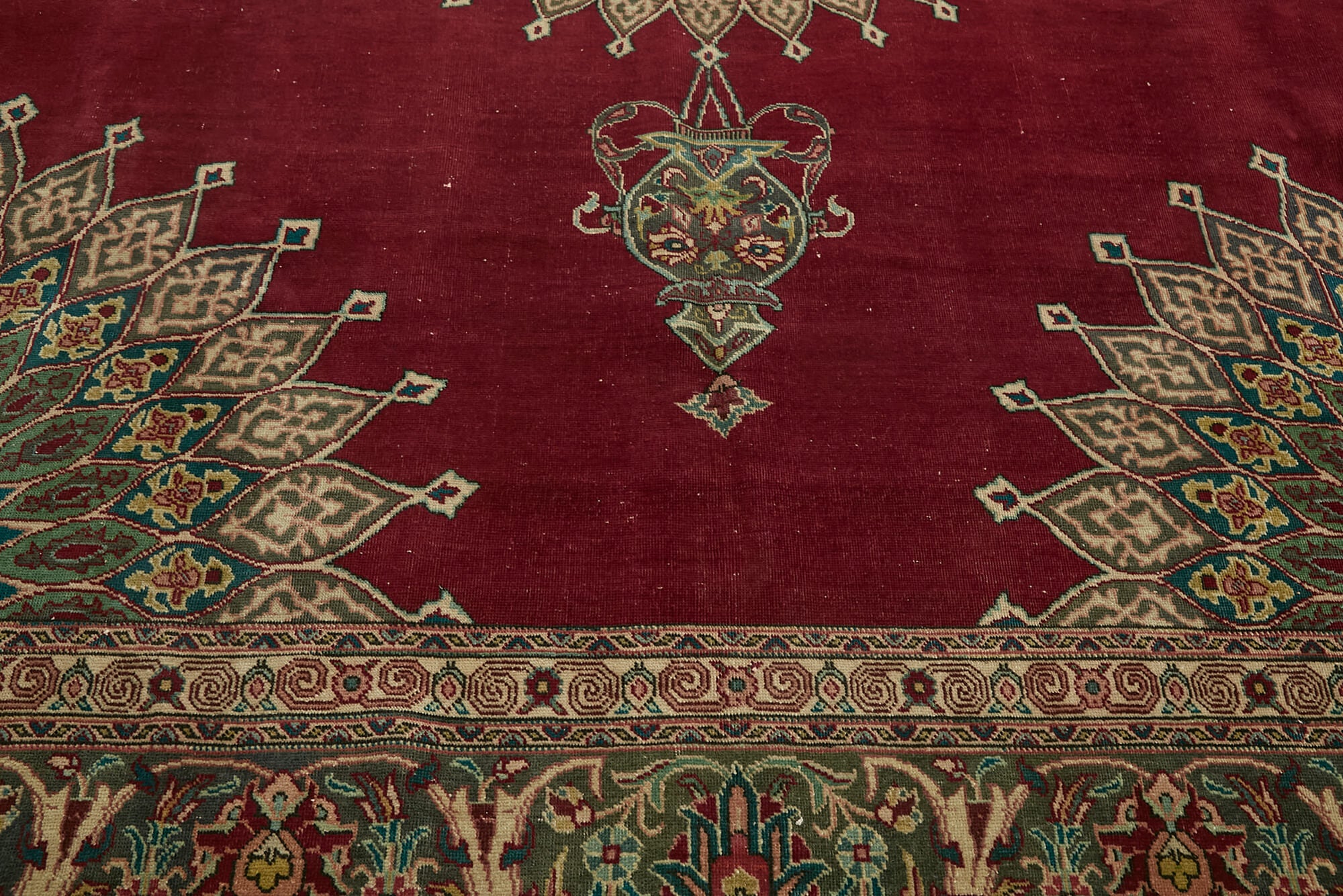 Bisque Persian — 2.90 x 3.65