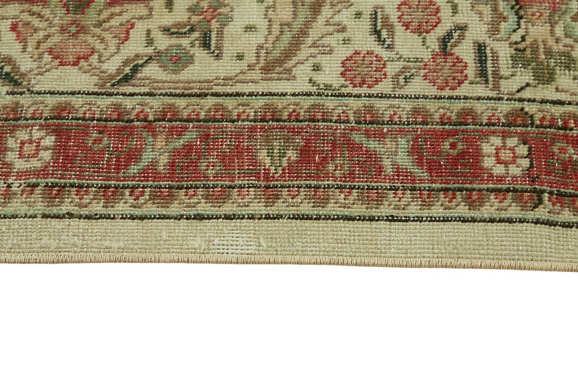 Ivory Persian — 2.94 x 3.85