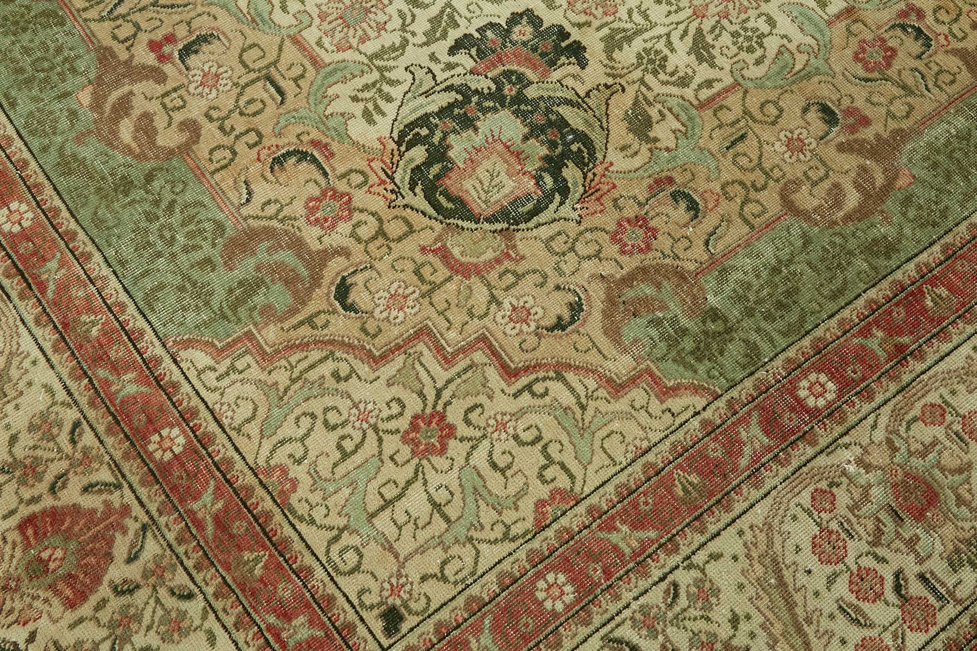 Ivory Persian — 2.94 x 3.85