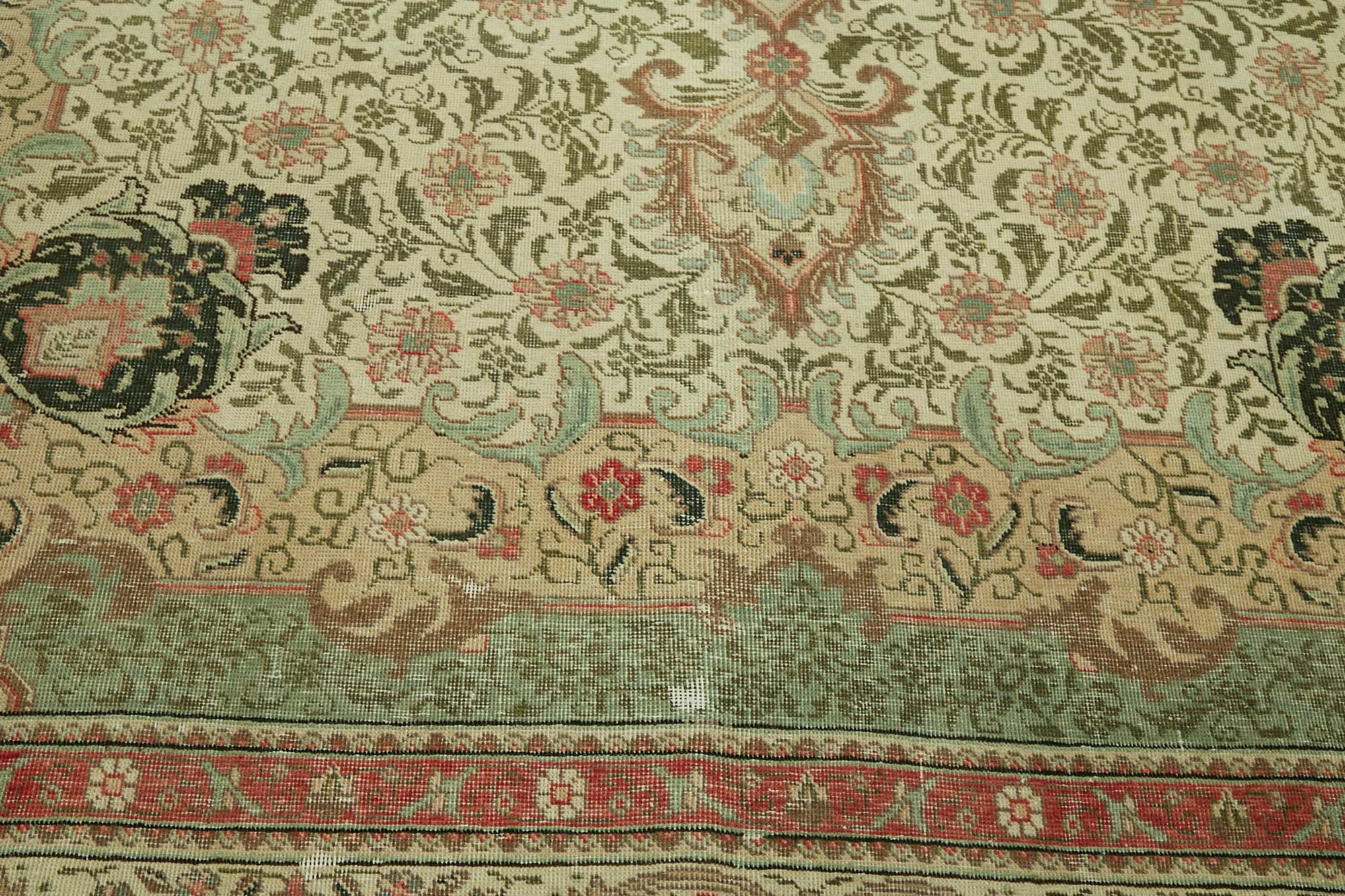 Ivory Persian — 2.94 x 3.85