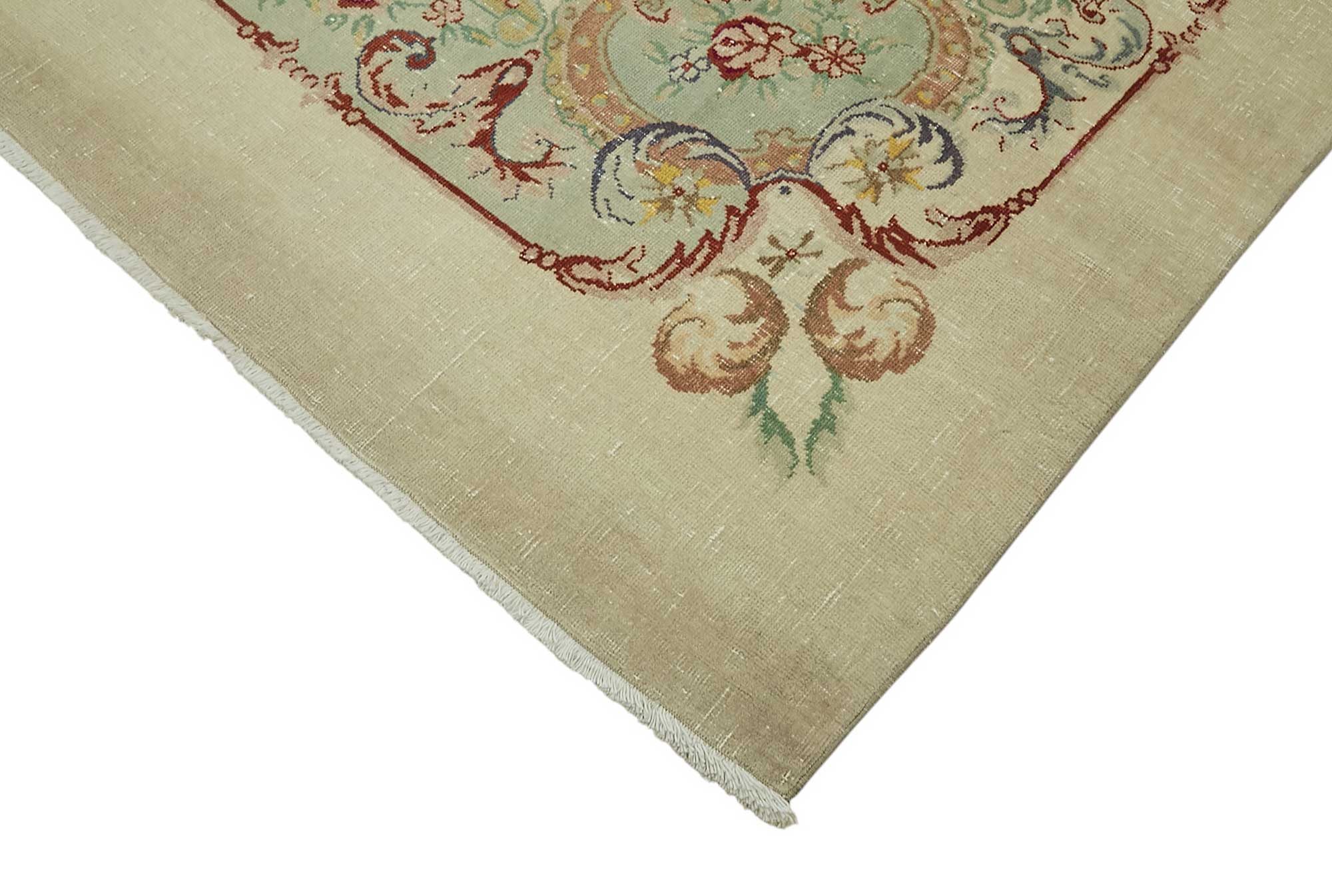 Champagne Persian — 2.86 x 4.00