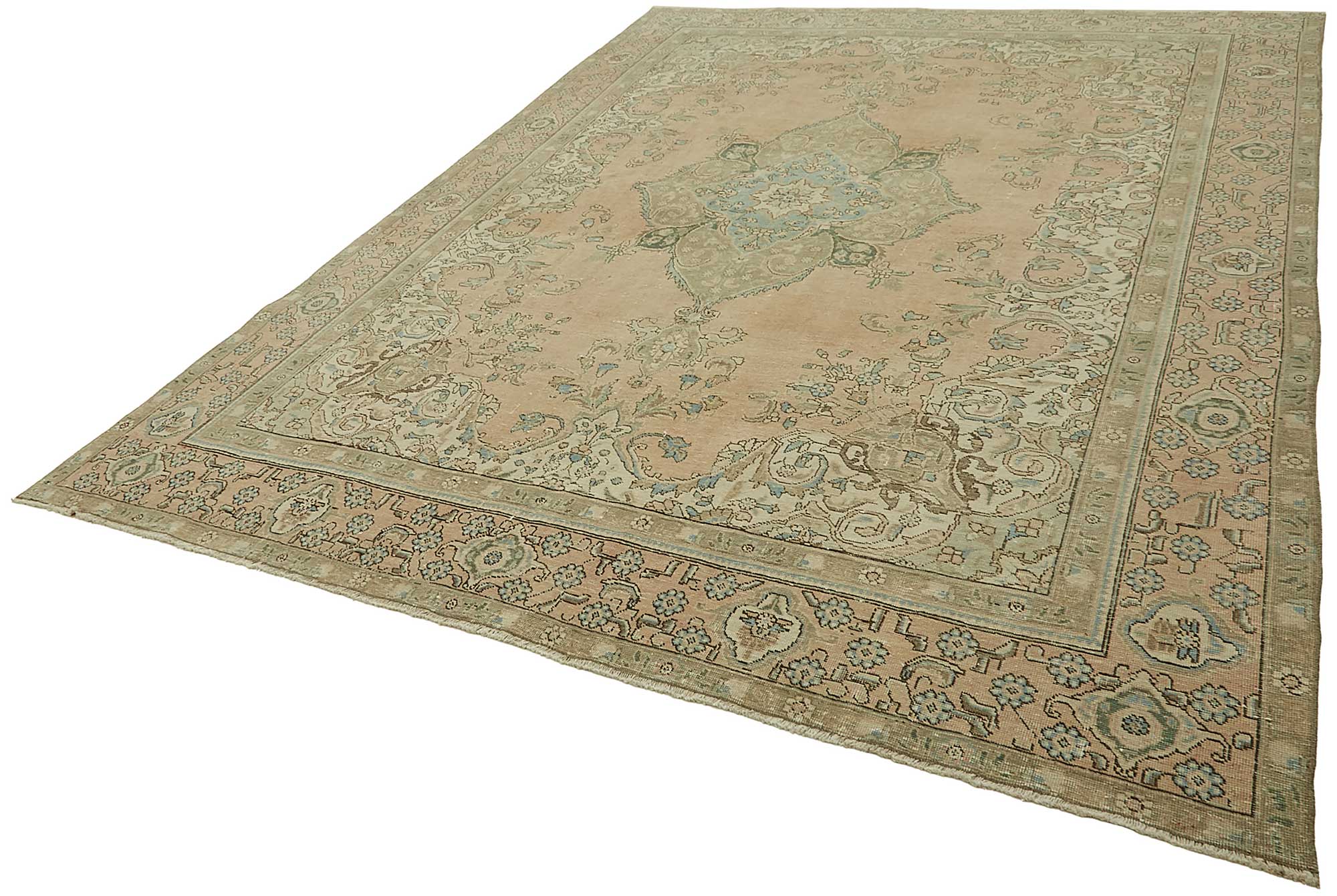 Bisque Persian — 2.88 x 3.85
