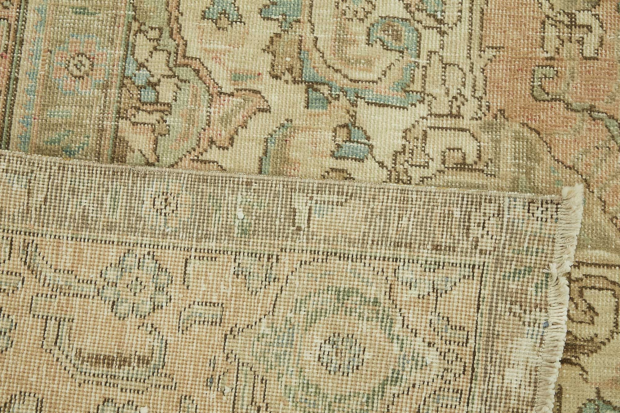 Bisque Persian — 2.88 x 3.85