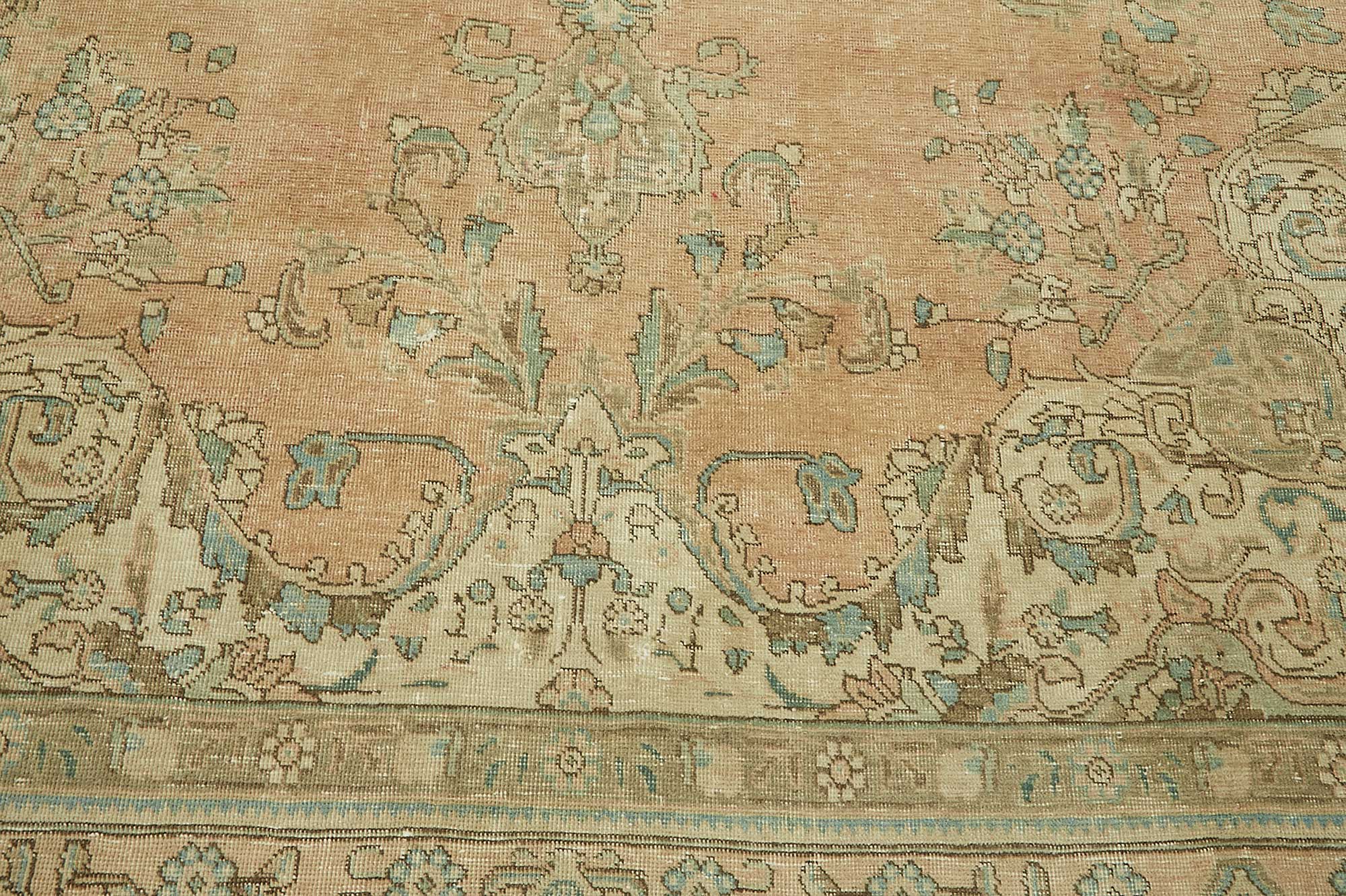 Bisque Persian — 2.88 x 3.85