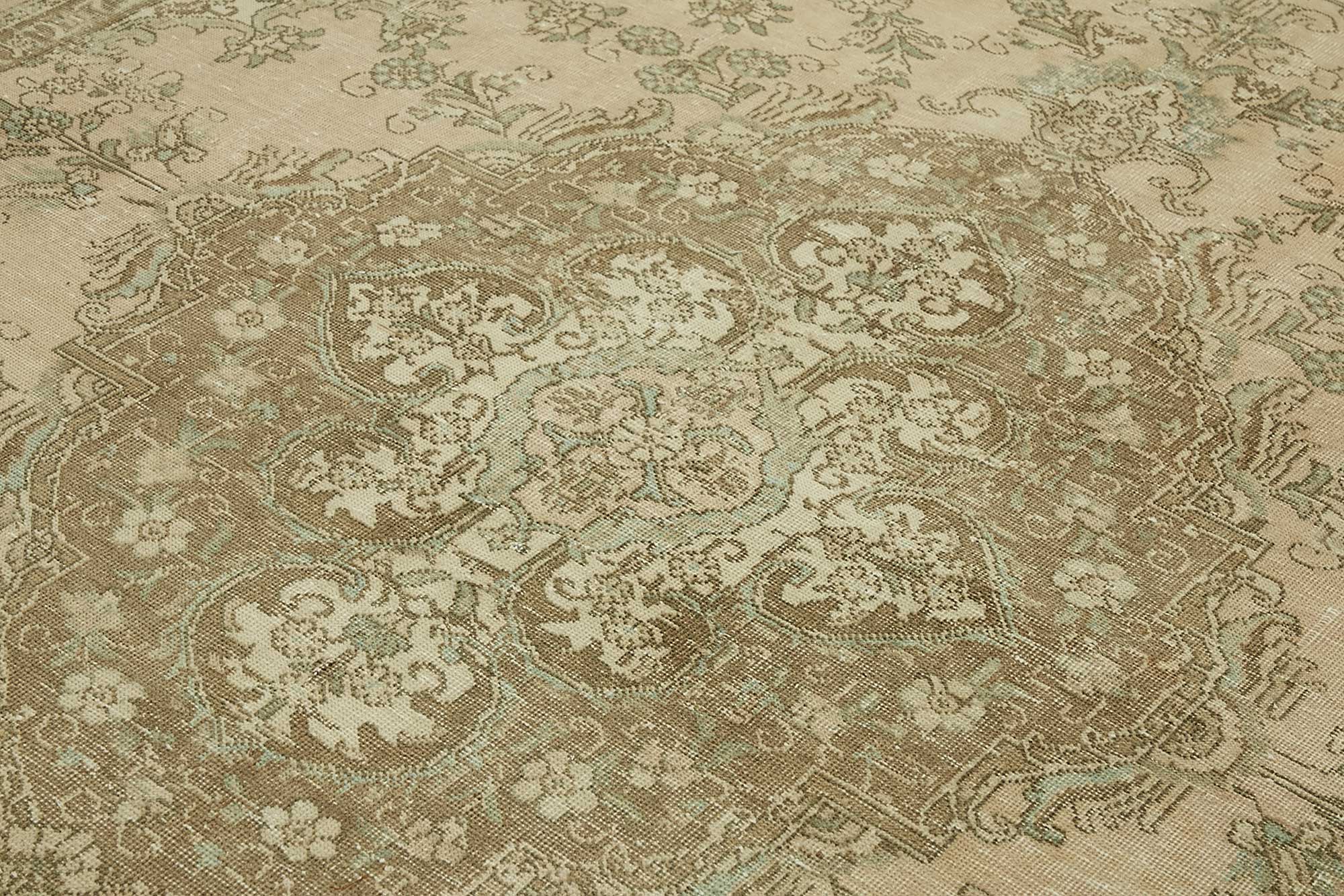 Sand Persian — 2.91 x 3.85