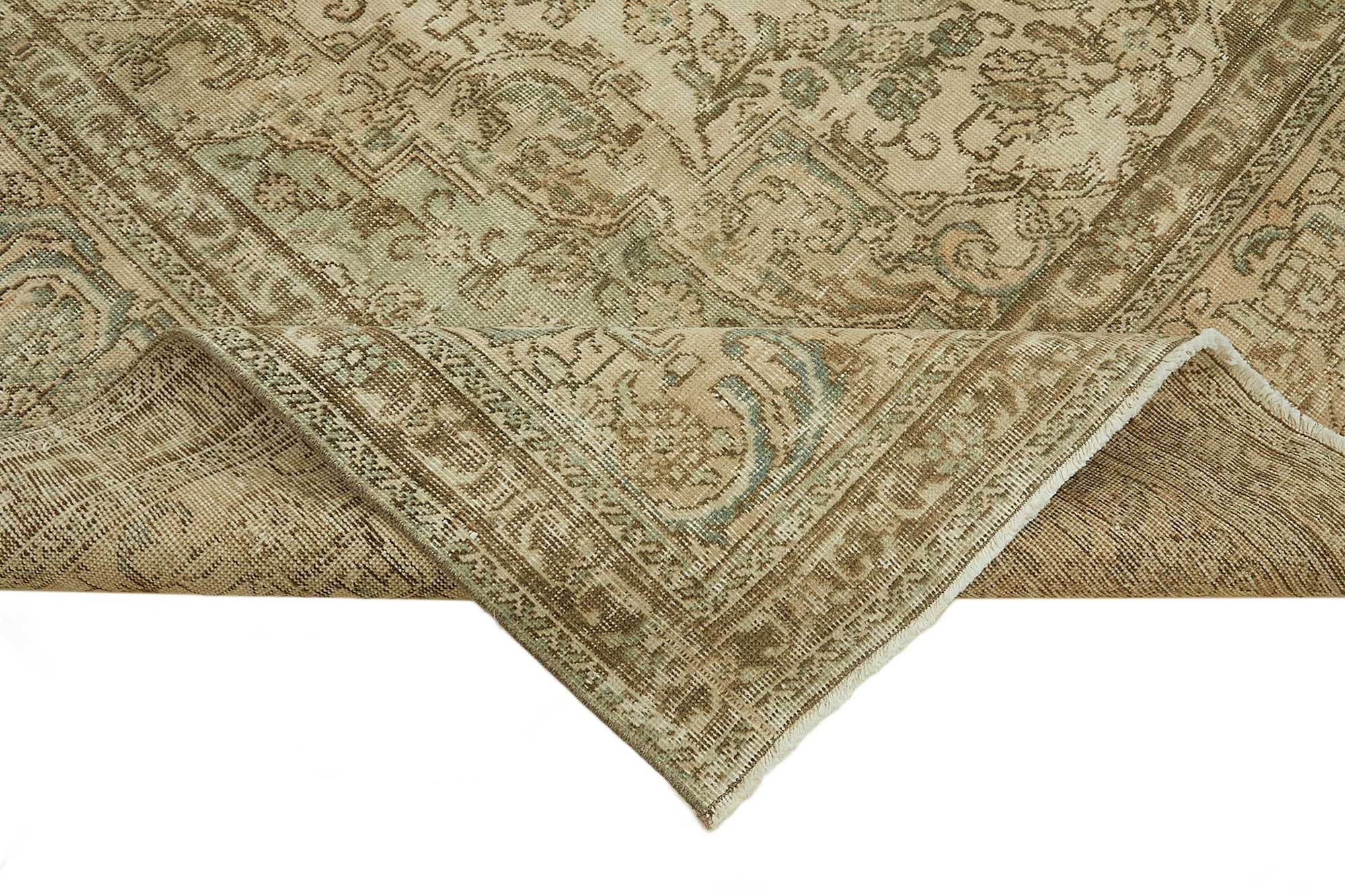 Sand Persian — 2.91 x 3.85