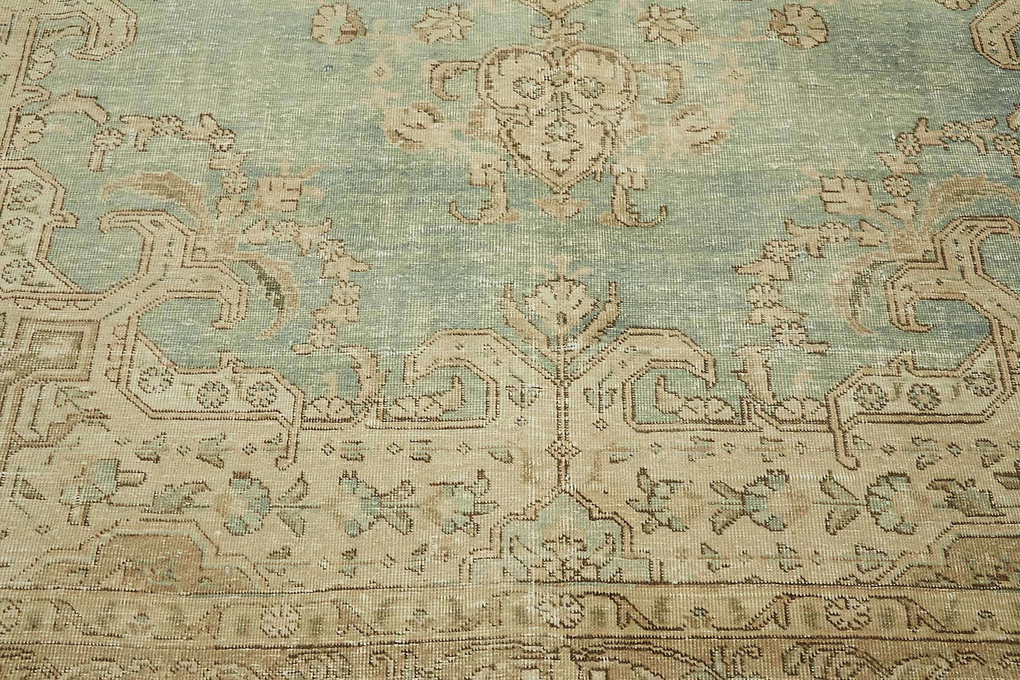 Champagne Persian — 2.94 x 3.81