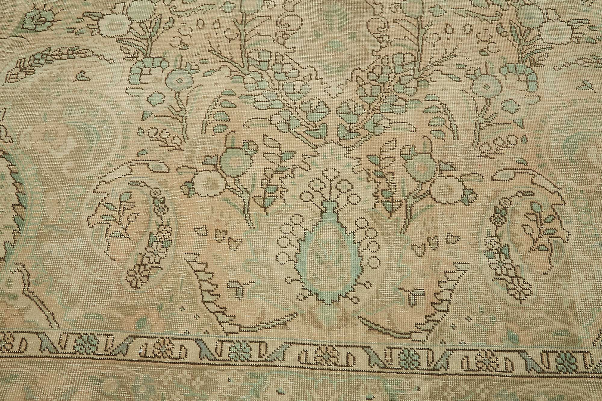Pearl Persian — 2.90 x 3.88