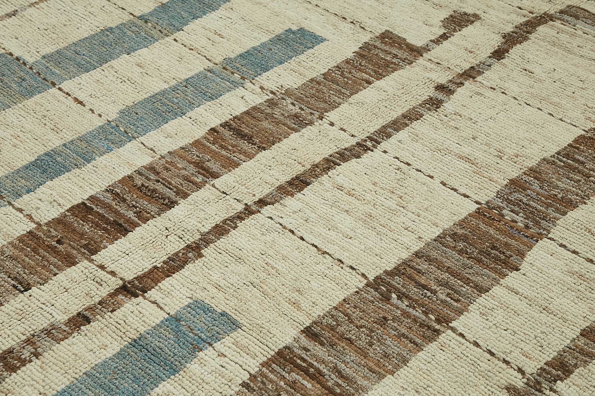 Beige Beige Zari Atlas Rug – 2.60 x 3.07 — 2.60 x 3.07