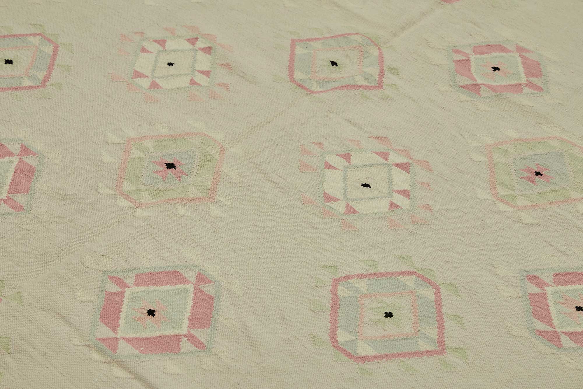 Multicolor Scandinavian — 2.98 x 4.20
