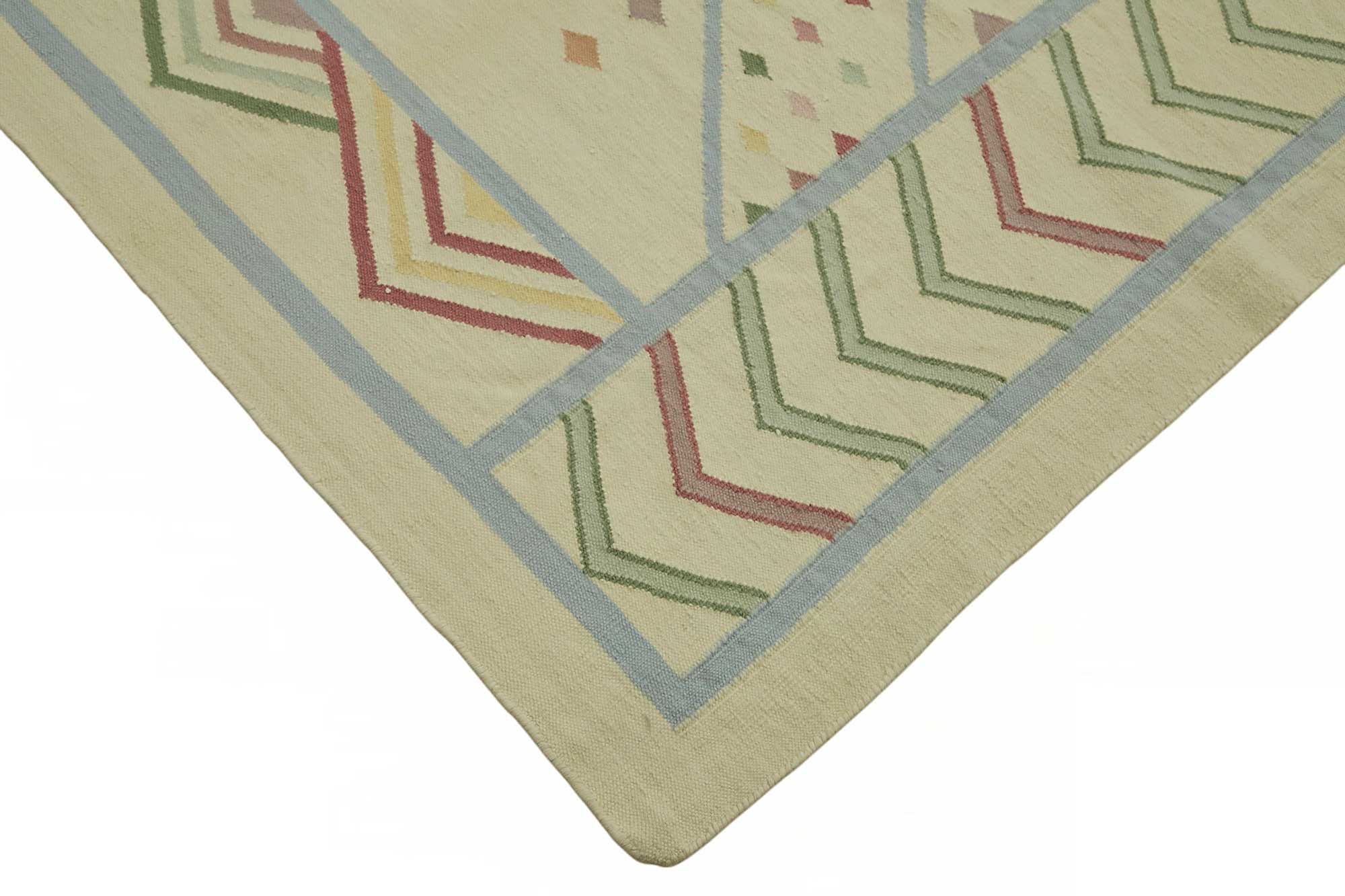Multicolor Scandinavian — 2.64 x 3.53