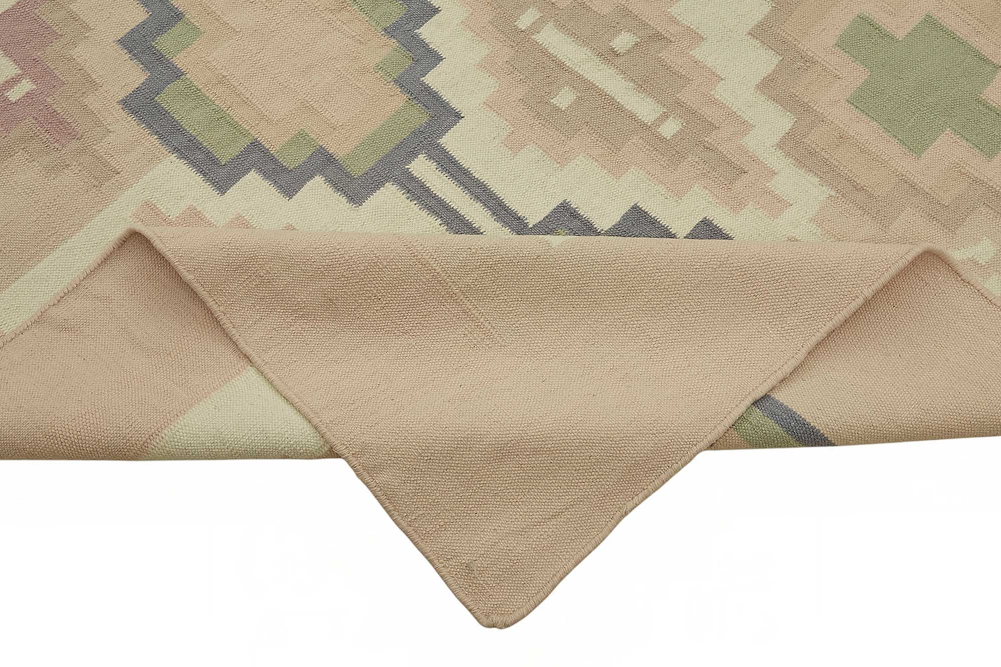 Multicolor Scandinavian — 2.88 x 4.10