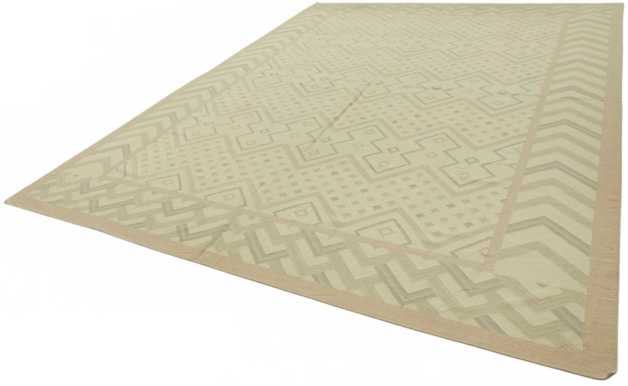 Beige Scandinavian — 3.08 x 4.10