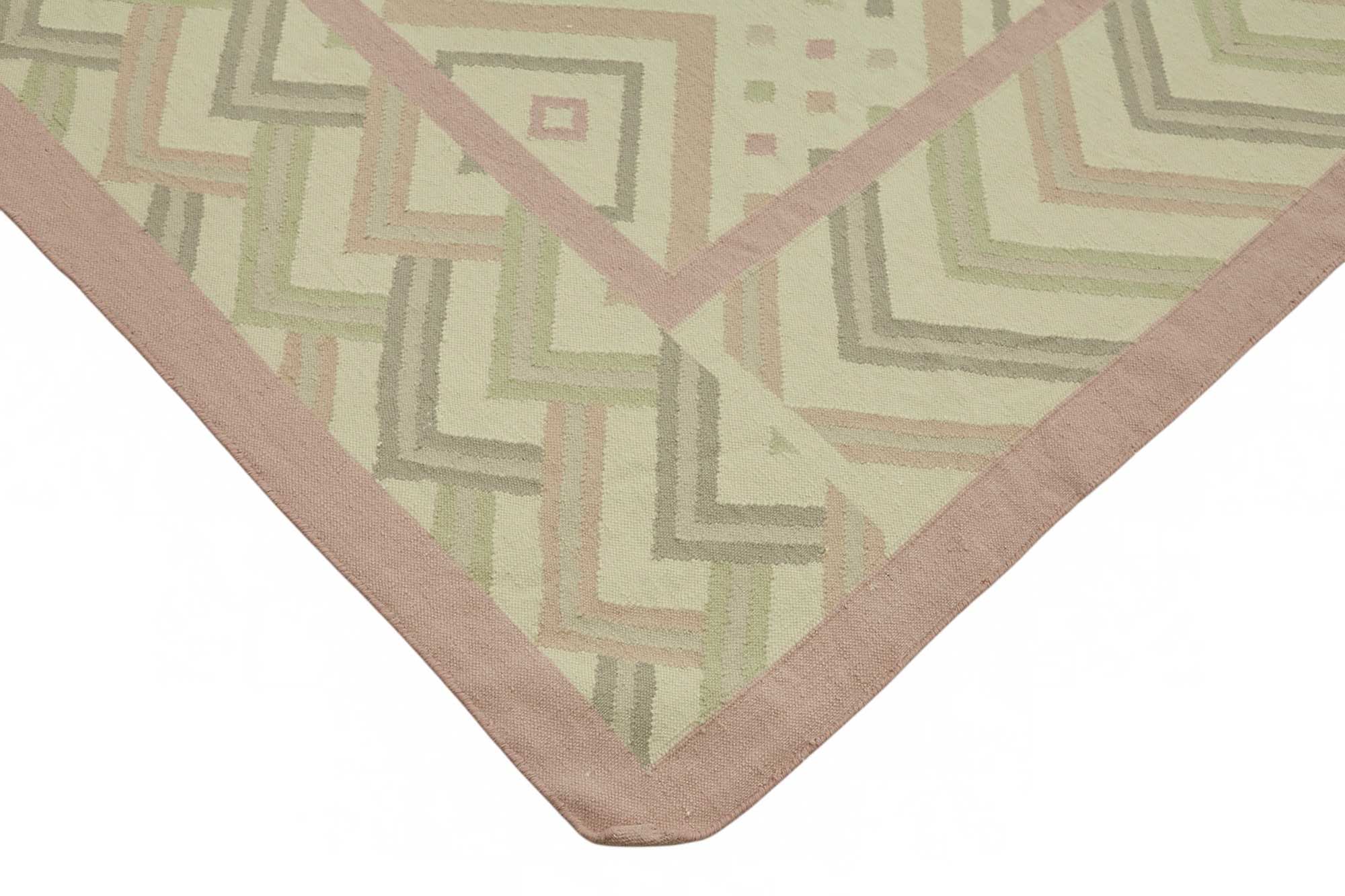 Beige Scandinavian — 3.00 x 4.10