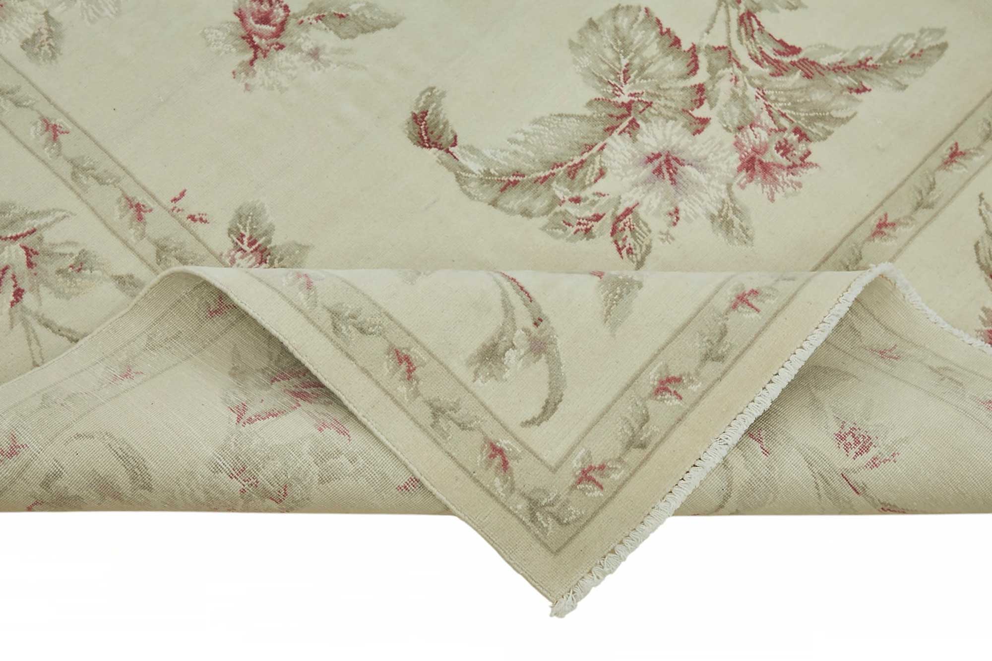Linen Persian — 2.37 x 3.01