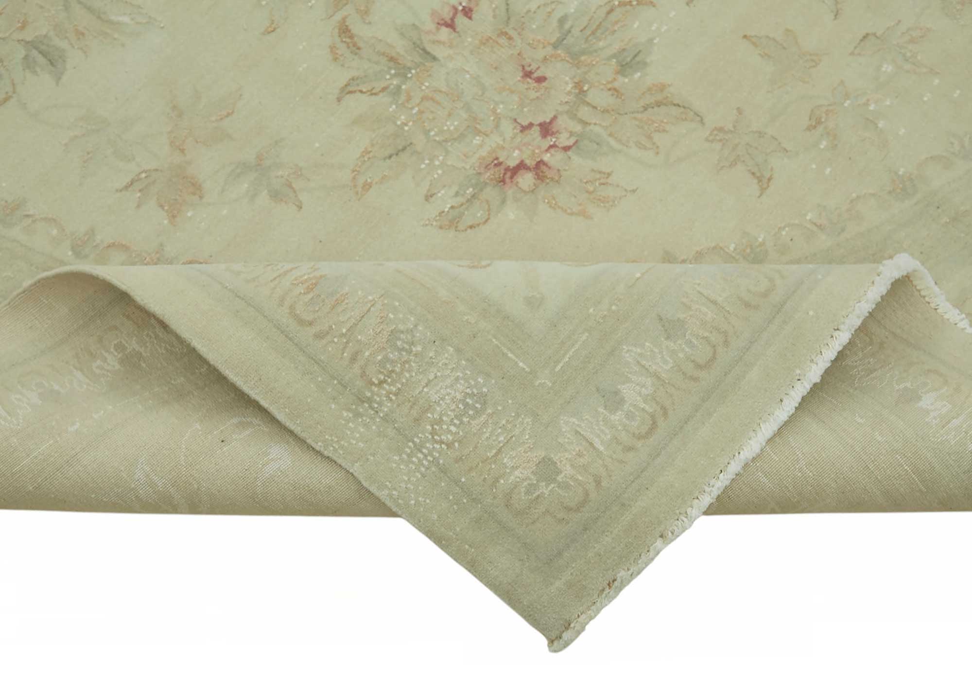 Bisque Persian — 2.58 x 3.41