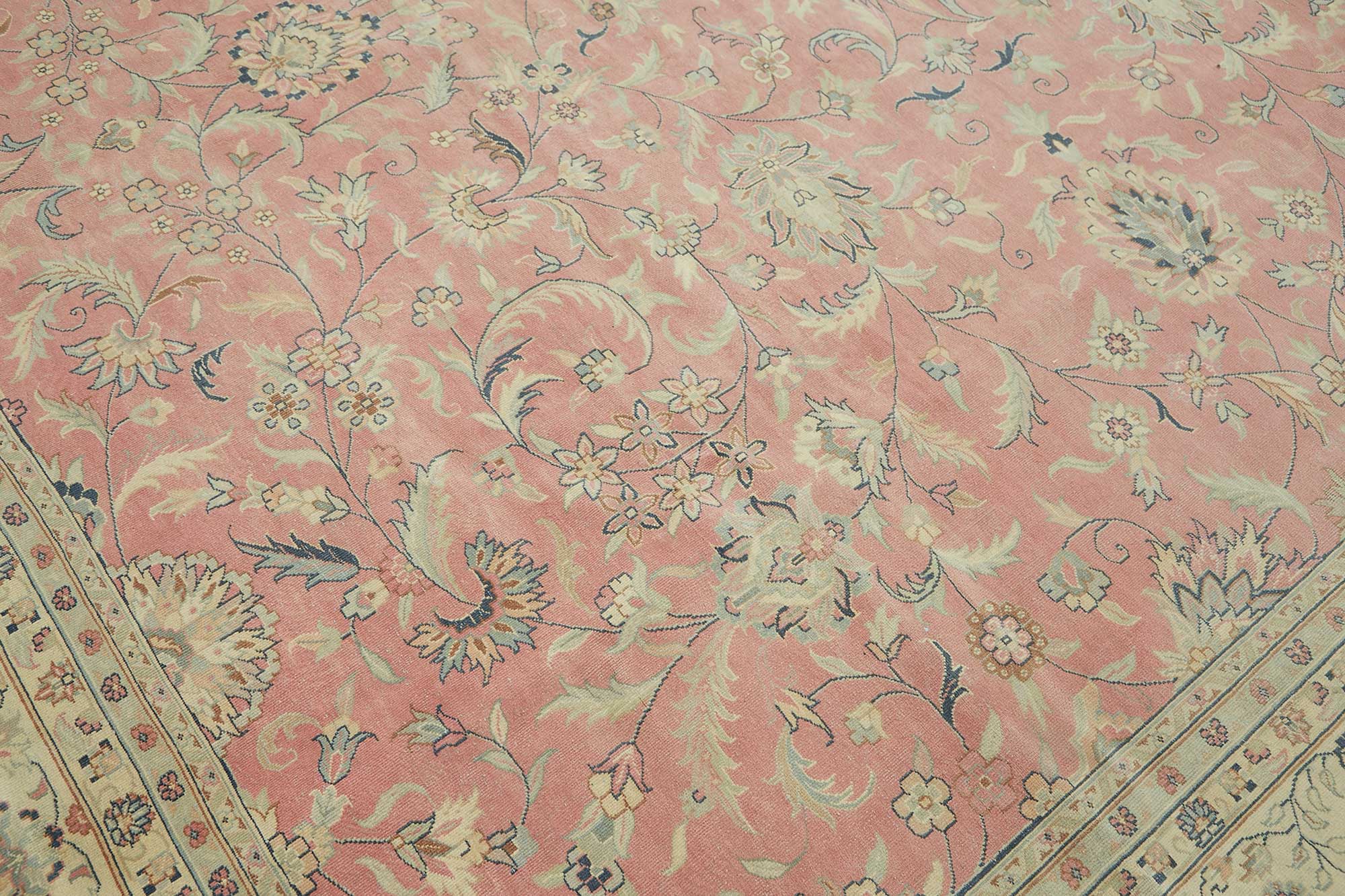 Wheat Persian — 3.60 x 3.62