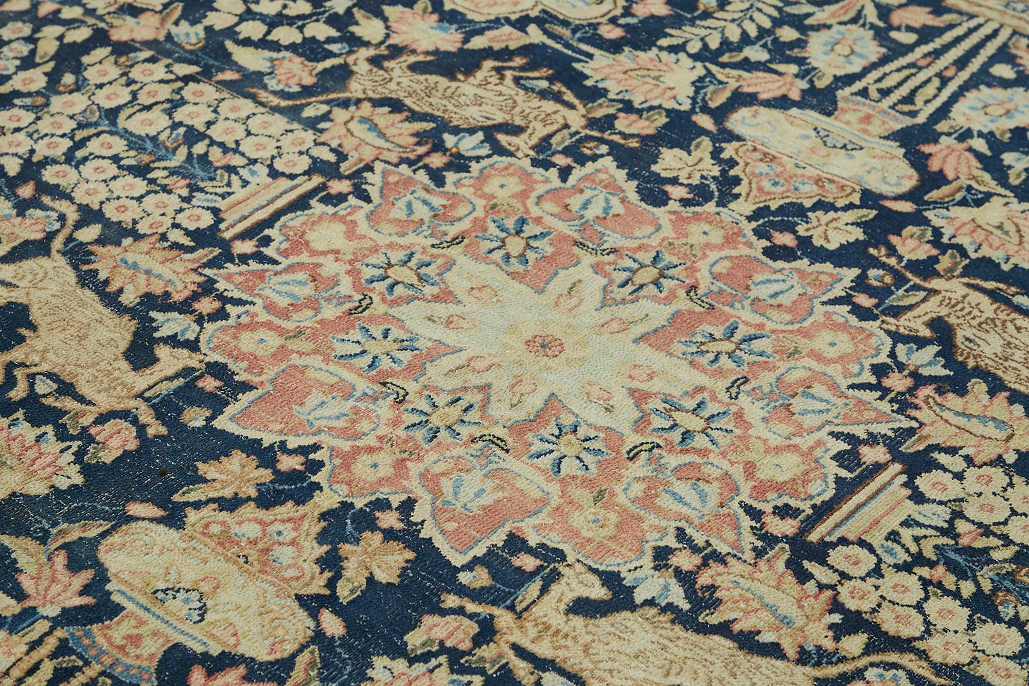 Ivory Persian — 2.76 x 3.48