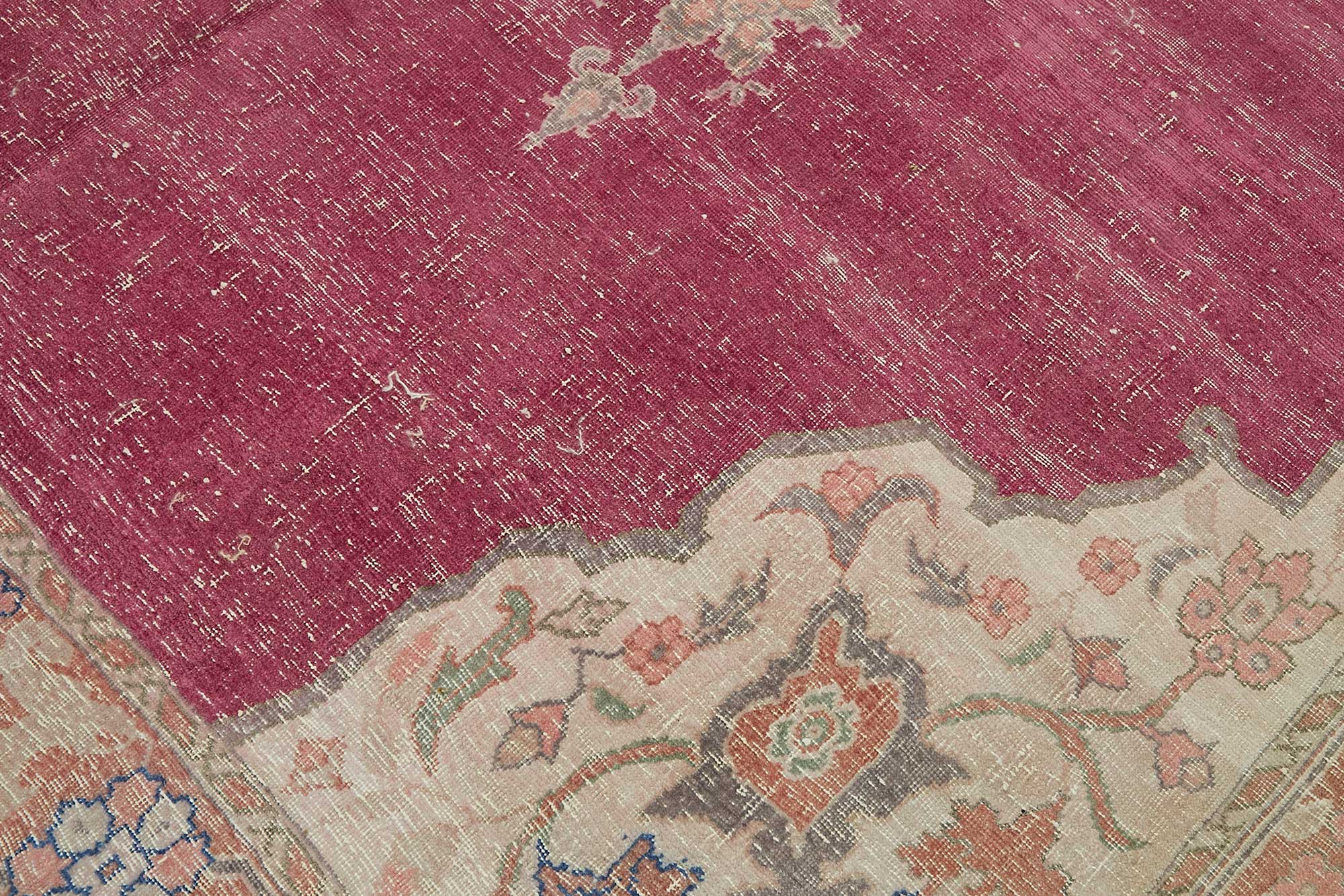 Bisque Persian — 2.60 x 4.14