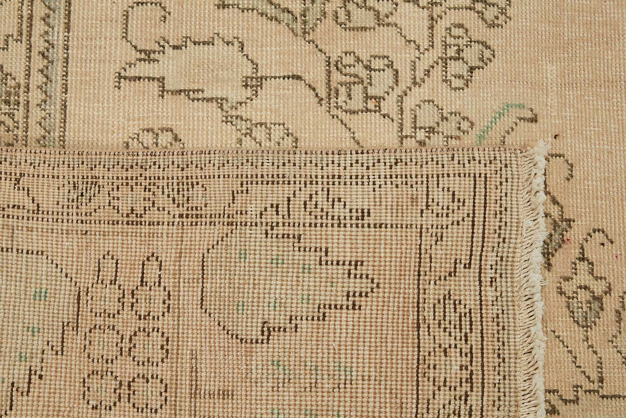 Alabaster Persian — 2.90 x 3.85