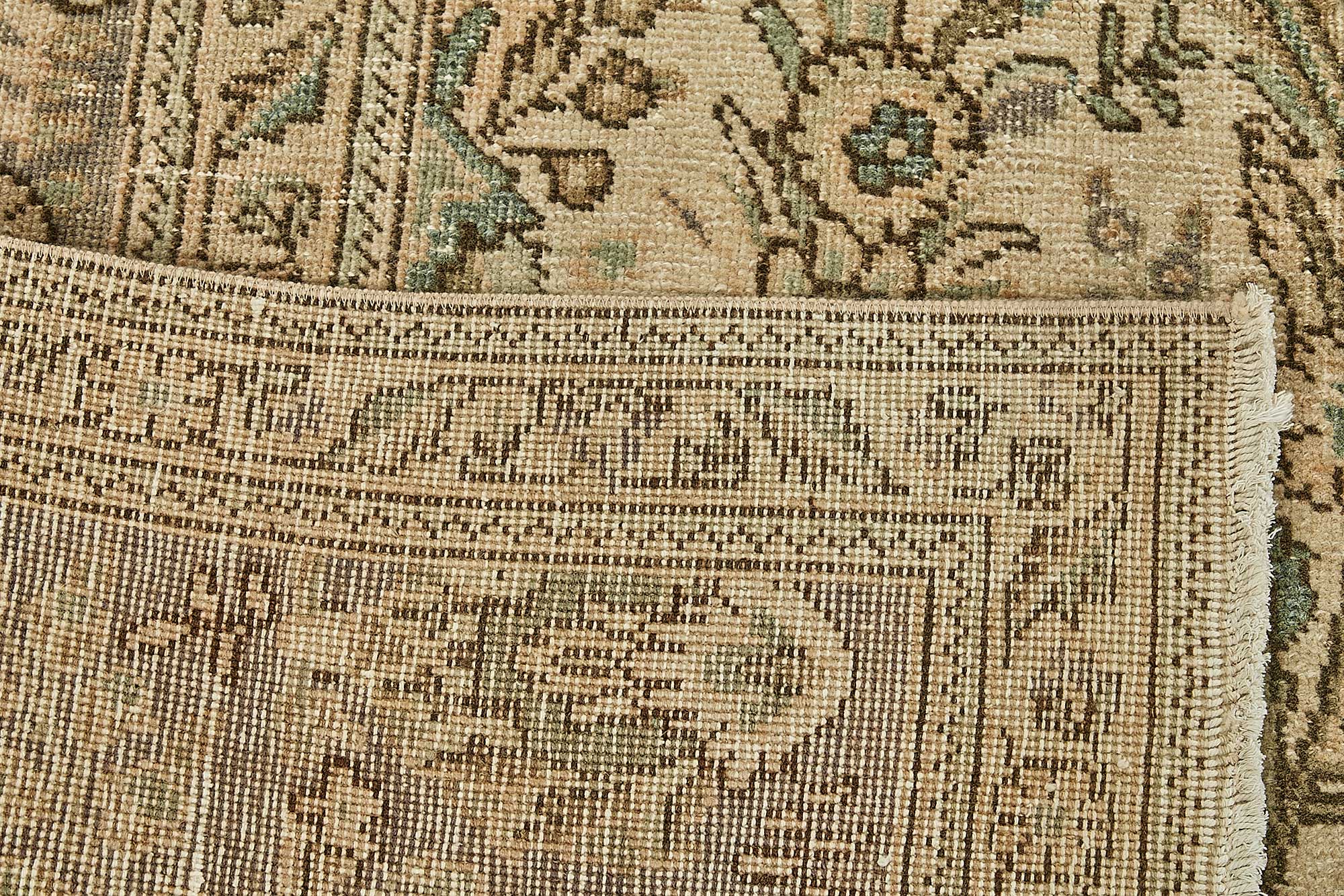 Bisque Persian — 2.97 x 3.74