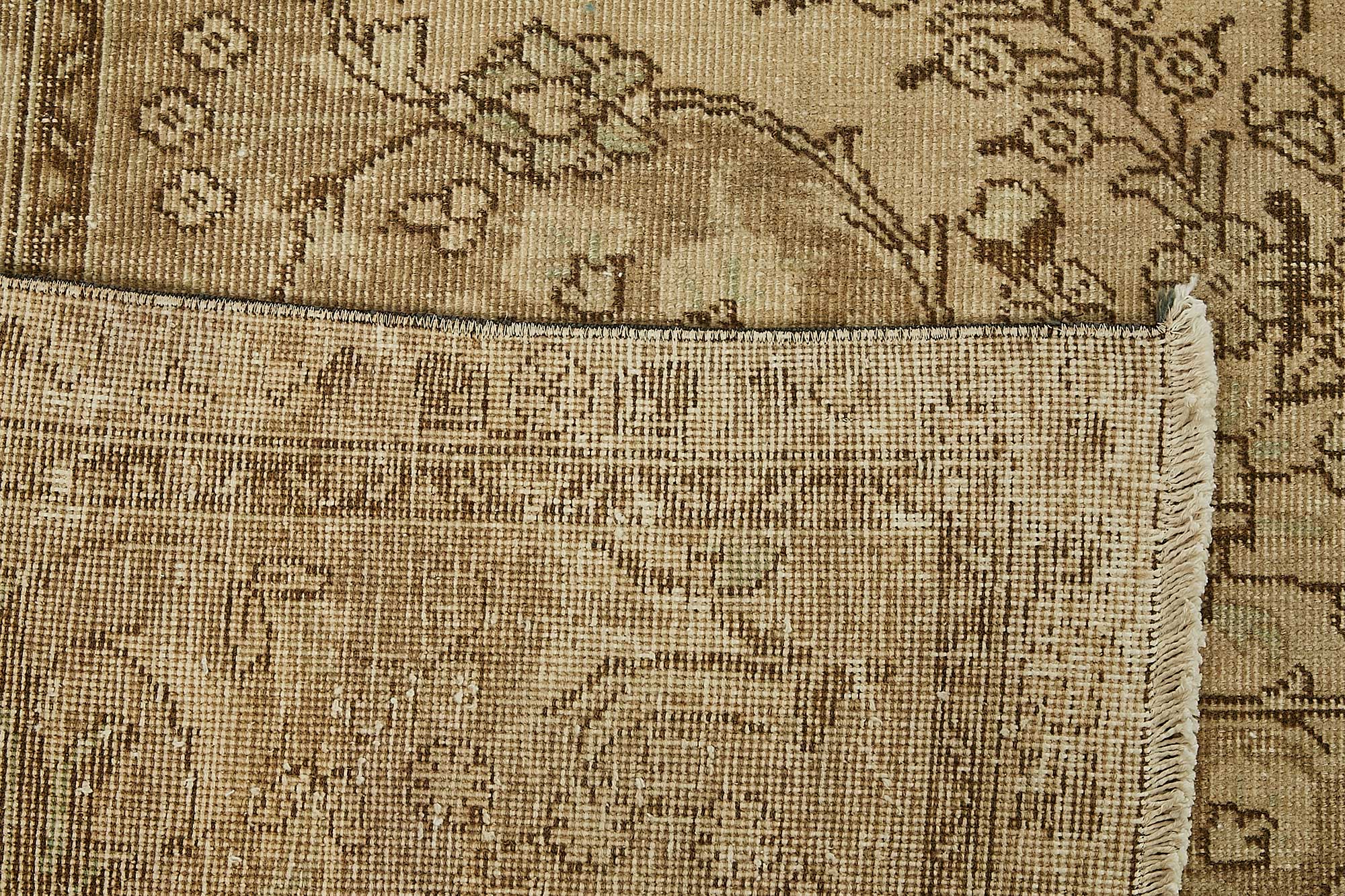 Pearl Persian — 2.91 x 3.85