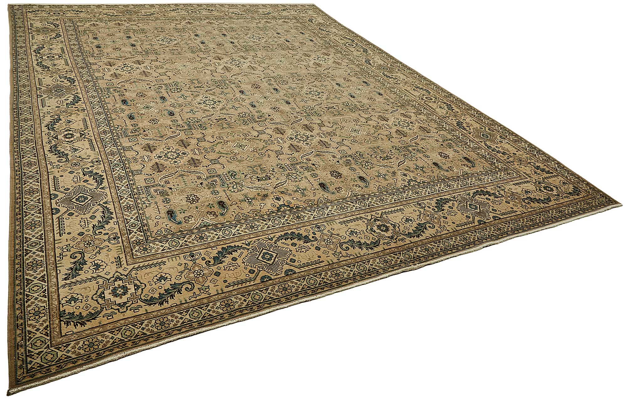 Bisque Persian — 3.04 x 3.96