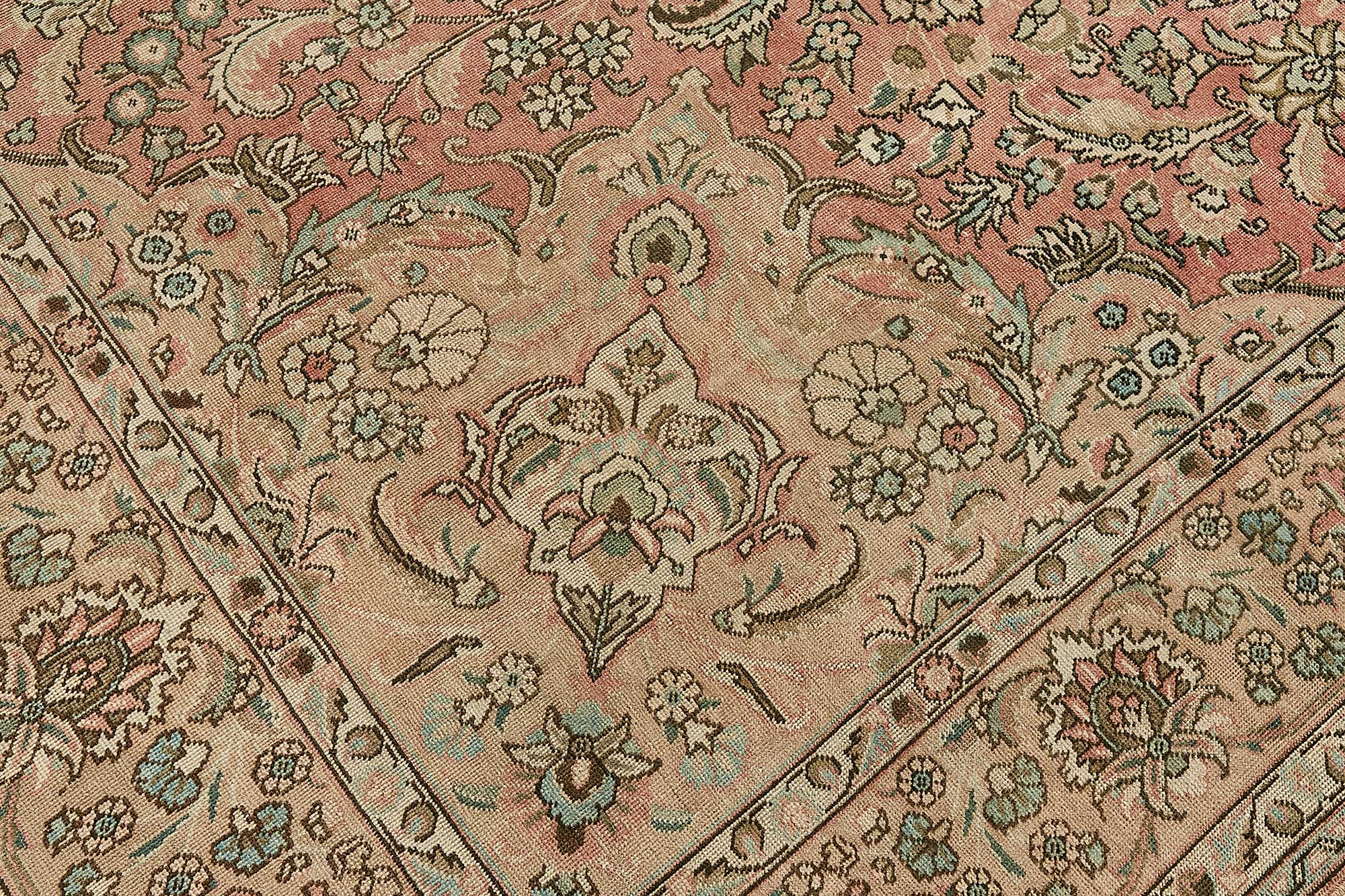 Champagne Persian — 2.87 x 4.04