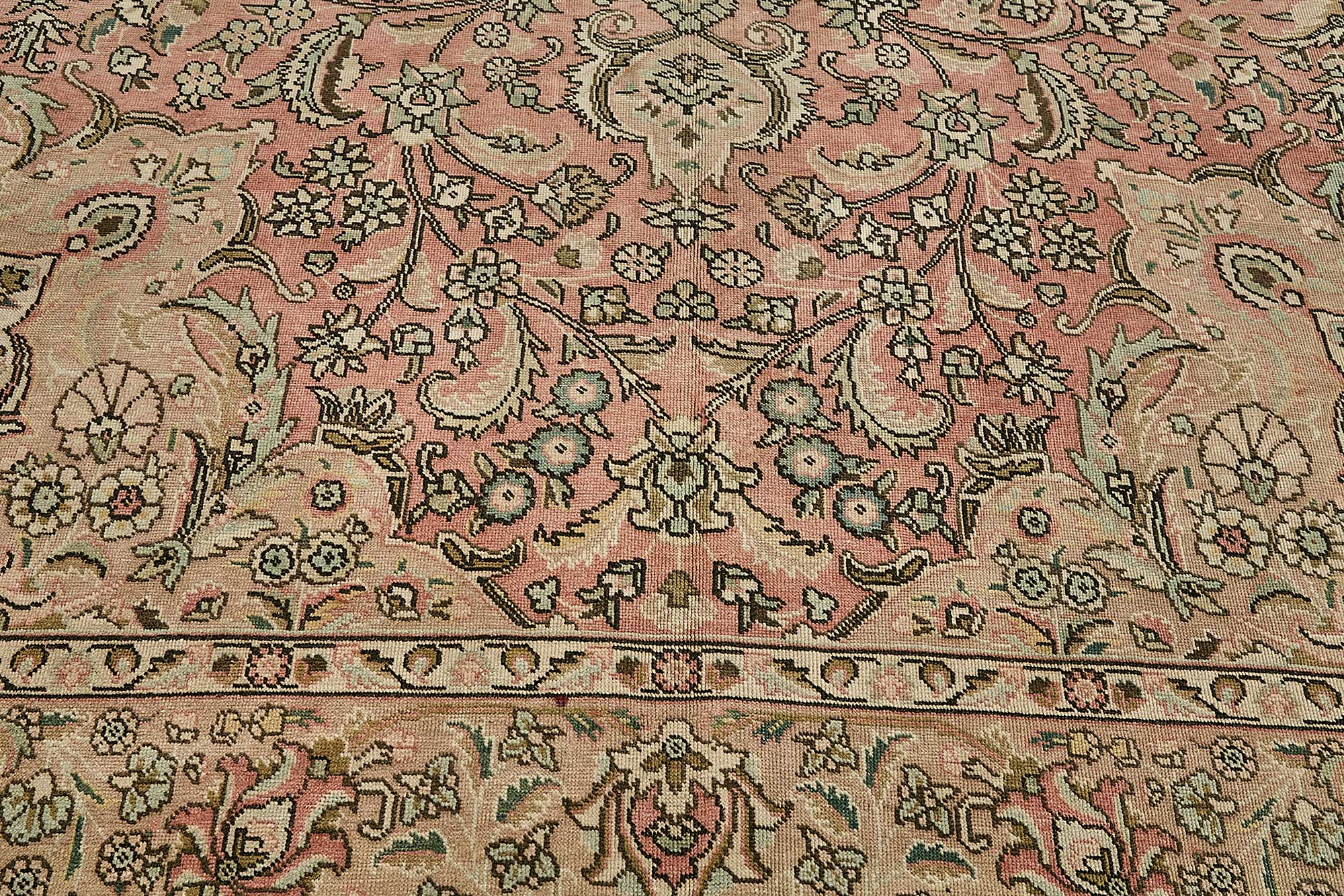 Champagne Persian — 2.87 x 4.04