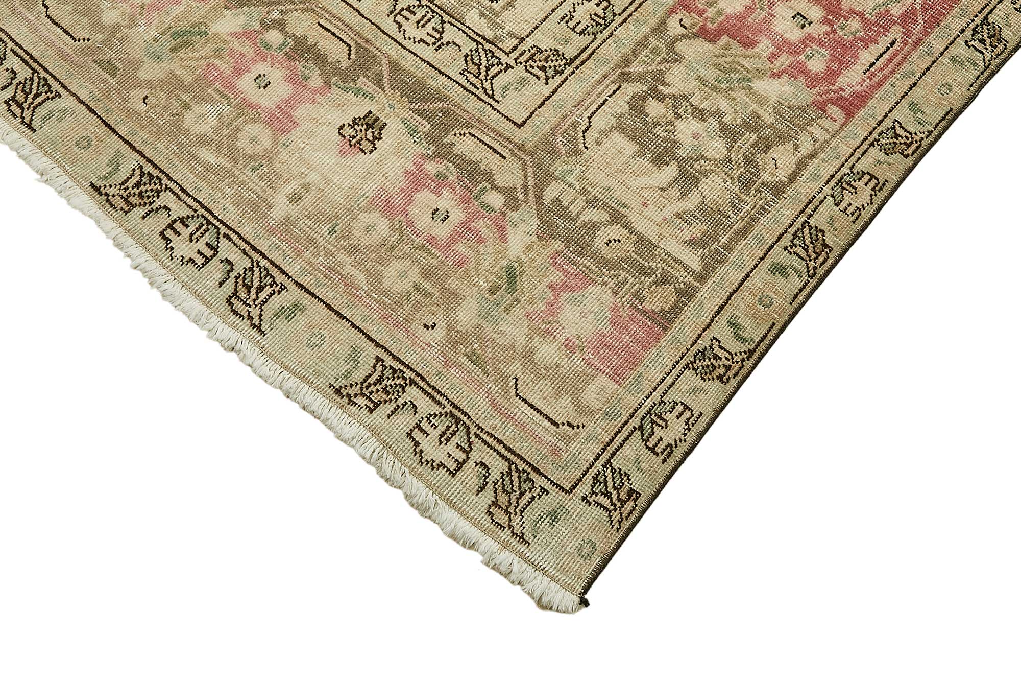 Champagne Persian — 2.85 x 3.83
