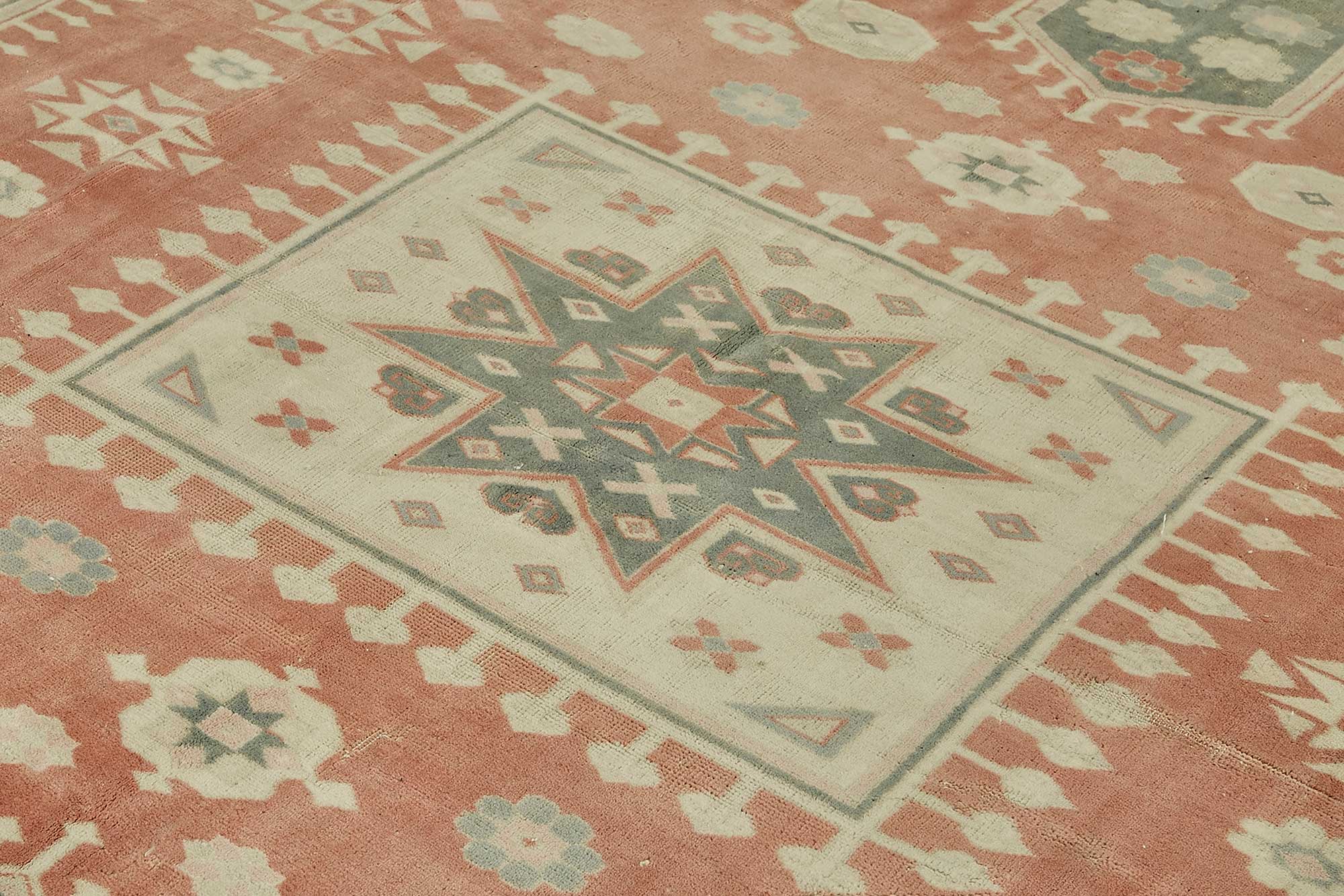Linen Persian — 2.95 x 3.60